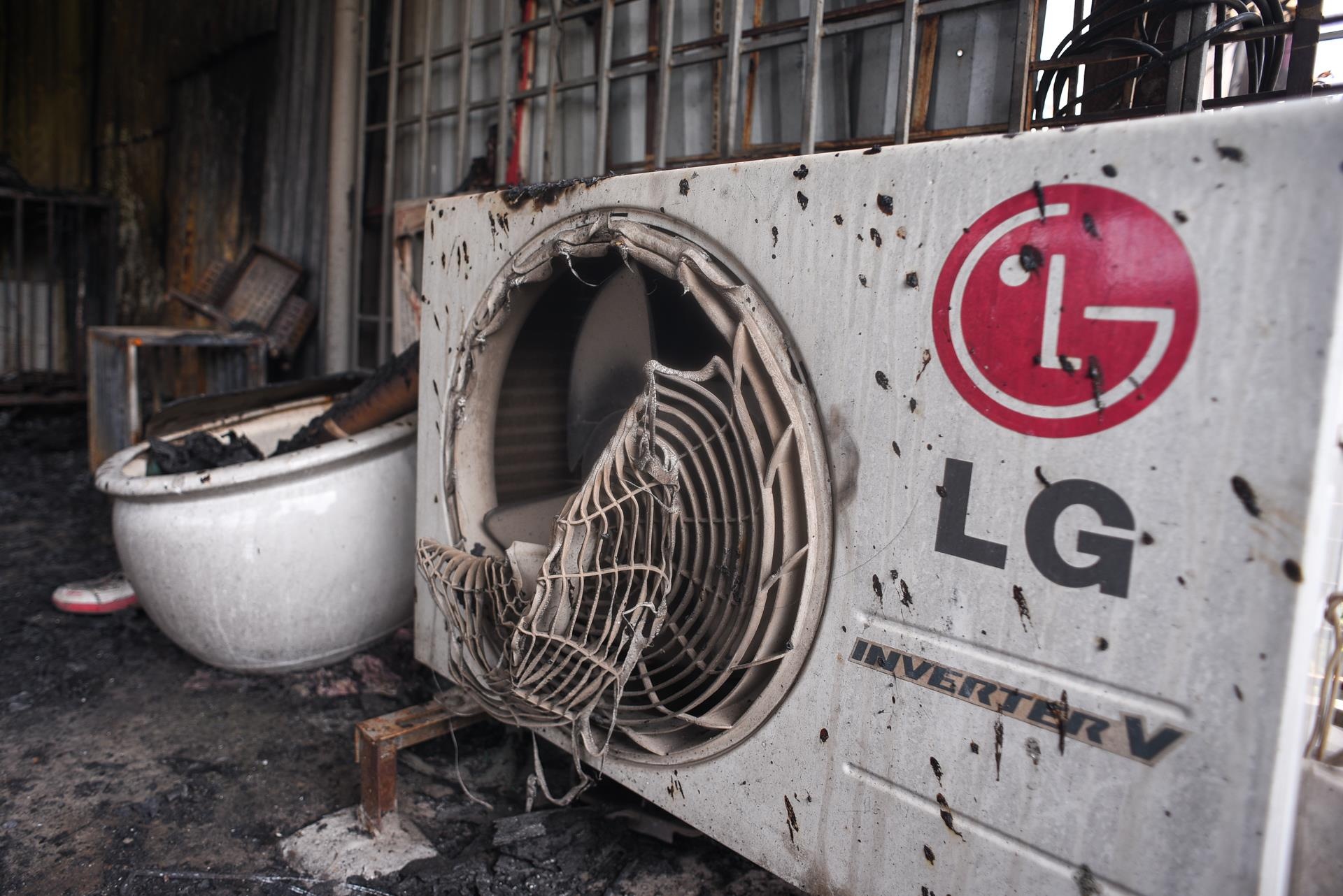 Cu dan 10 ngay sau vu no quanh cong ty Rang Dong anh 16