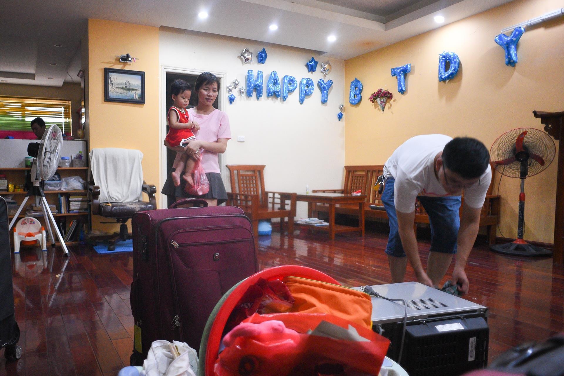 Cu dan 10 ngay sau vu no quanh cong ty Rang Dong anh 28