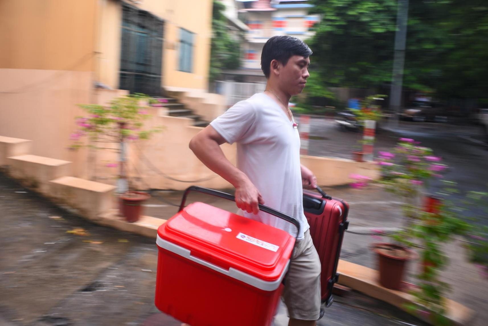 Cuoc thao chay khoi noi xay ra tham hoa Rang Dong hinh anh