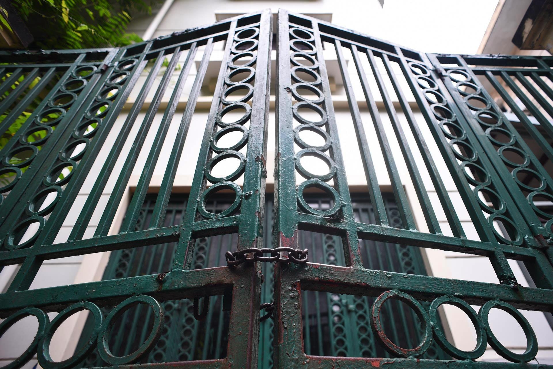 Can canh khu do thi sat Cong ty Rang Dong co 90% nguoi dan roi di hinh anh