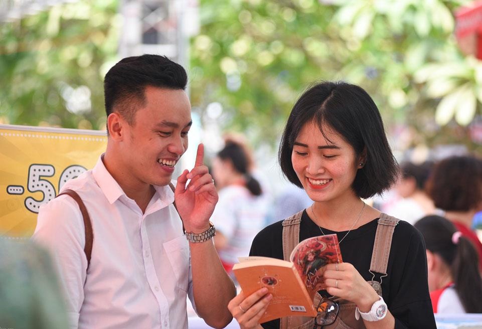Khai mac Hoi sach Ha Noi 2019 hinh anh