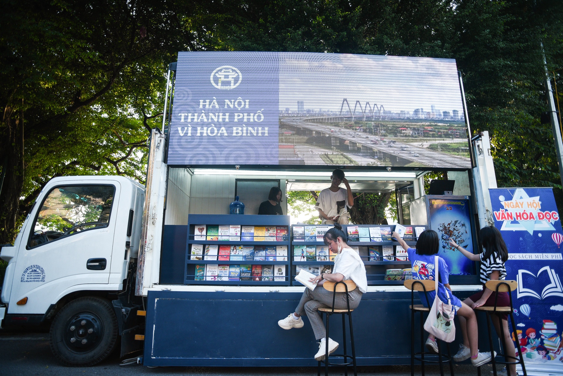 Nhip song Ha Noi anh 26