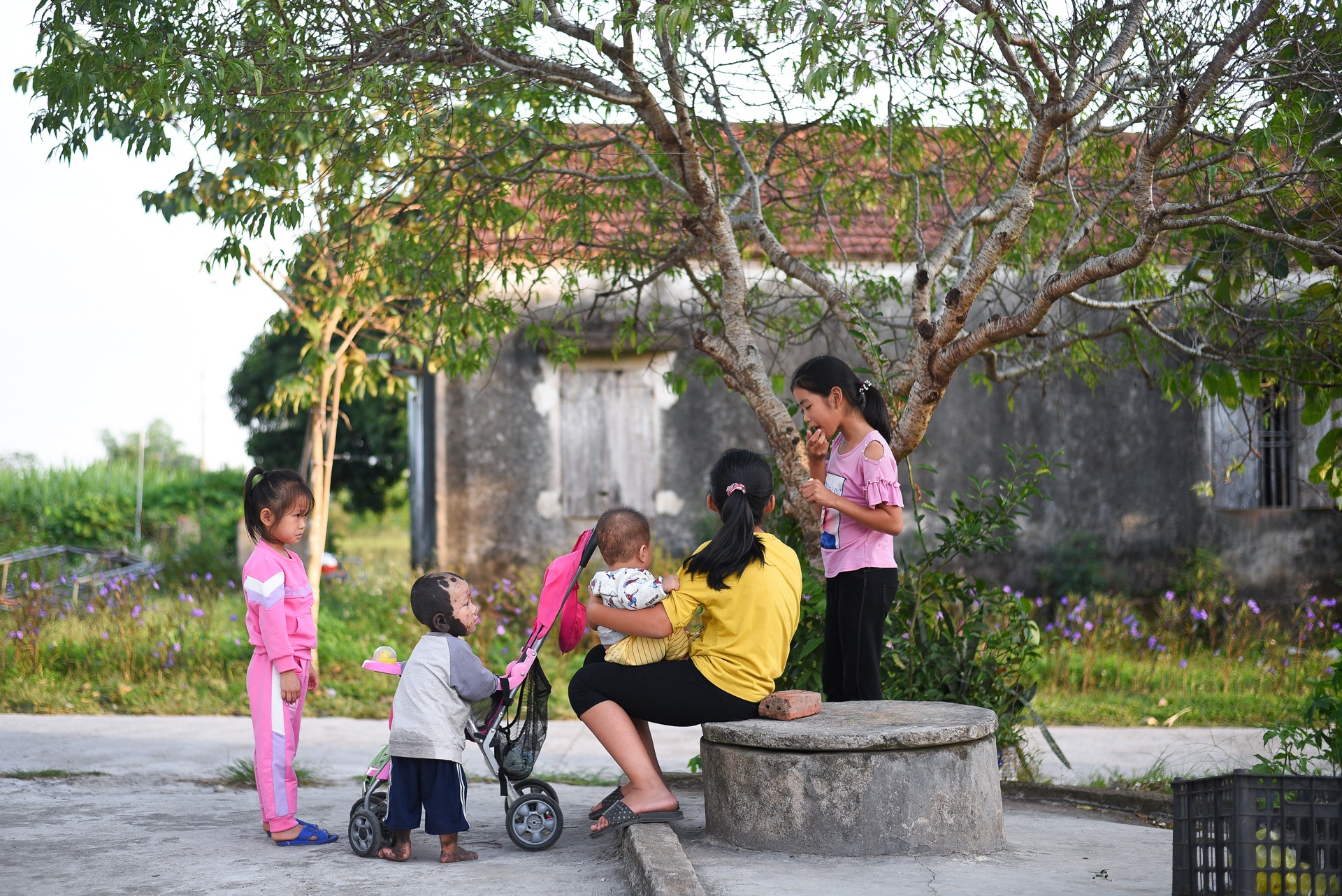 Cuon so ghi on va hanh trinh thay doi cua cau be bi cham khap nguoi anh 23