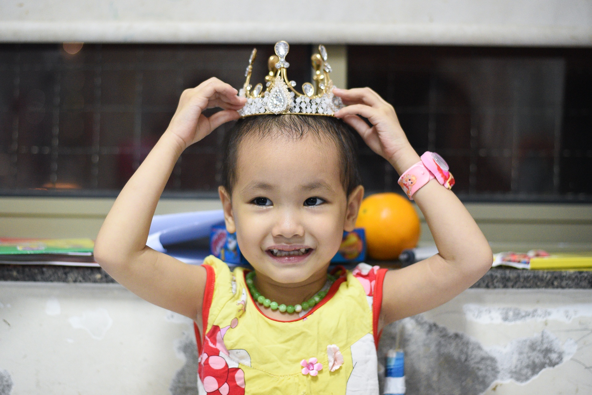 Co be ung thu mau trinh dien trong dem Vitnam Fashion Week 2019 anh 15