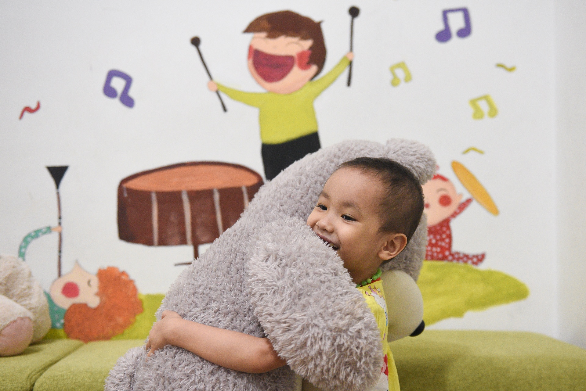 Co be ung thu mau trinh dien trong dem Vitnam Fashion Week 2019 anh 22