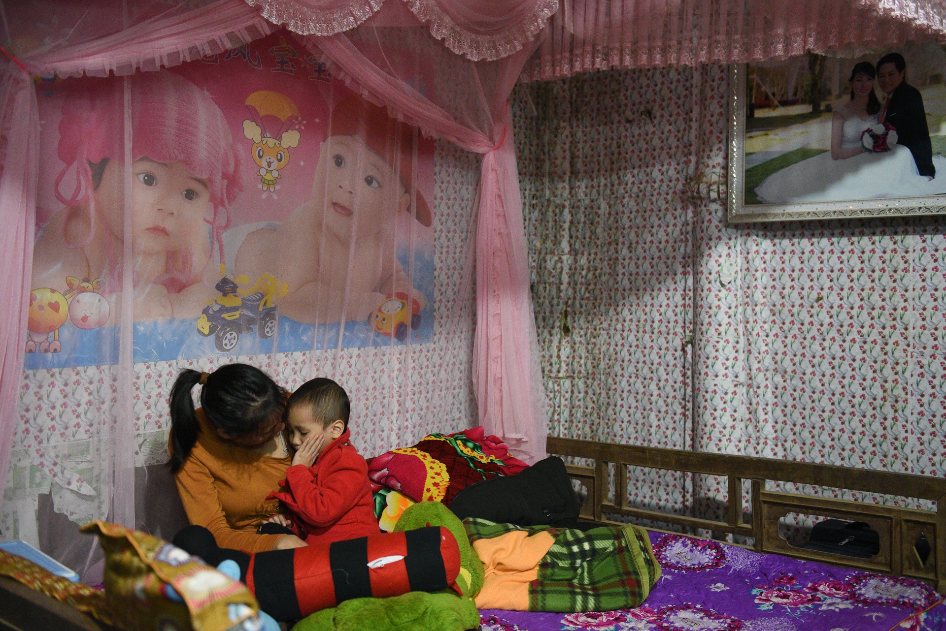 Co be ung thu mau trinh dien trong dem Vitnam Fashion Week 2019 anh 31