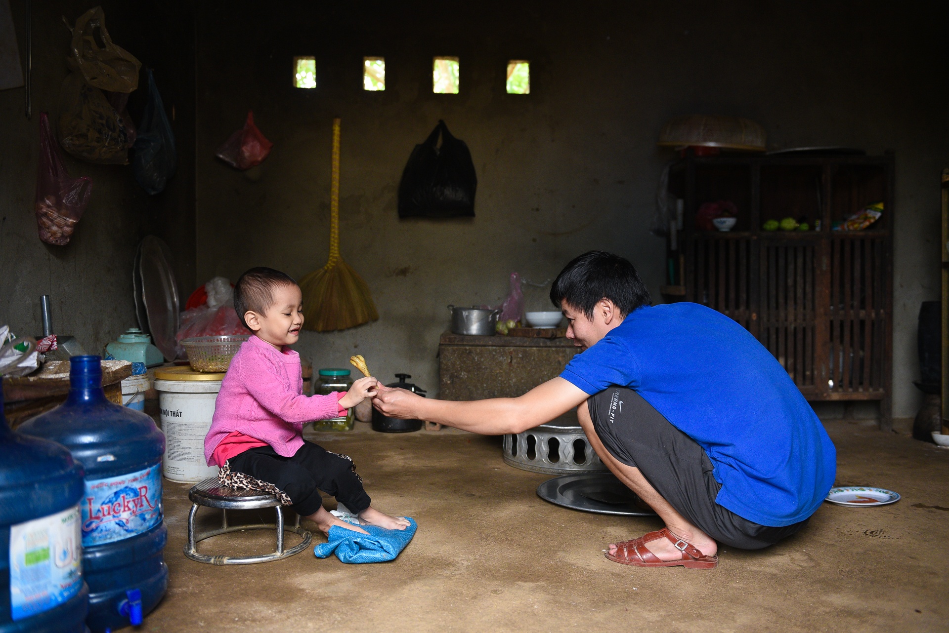 Co be ung thu mau trinh dien trong dem Vitnam Fashion Week 2019 anh 37