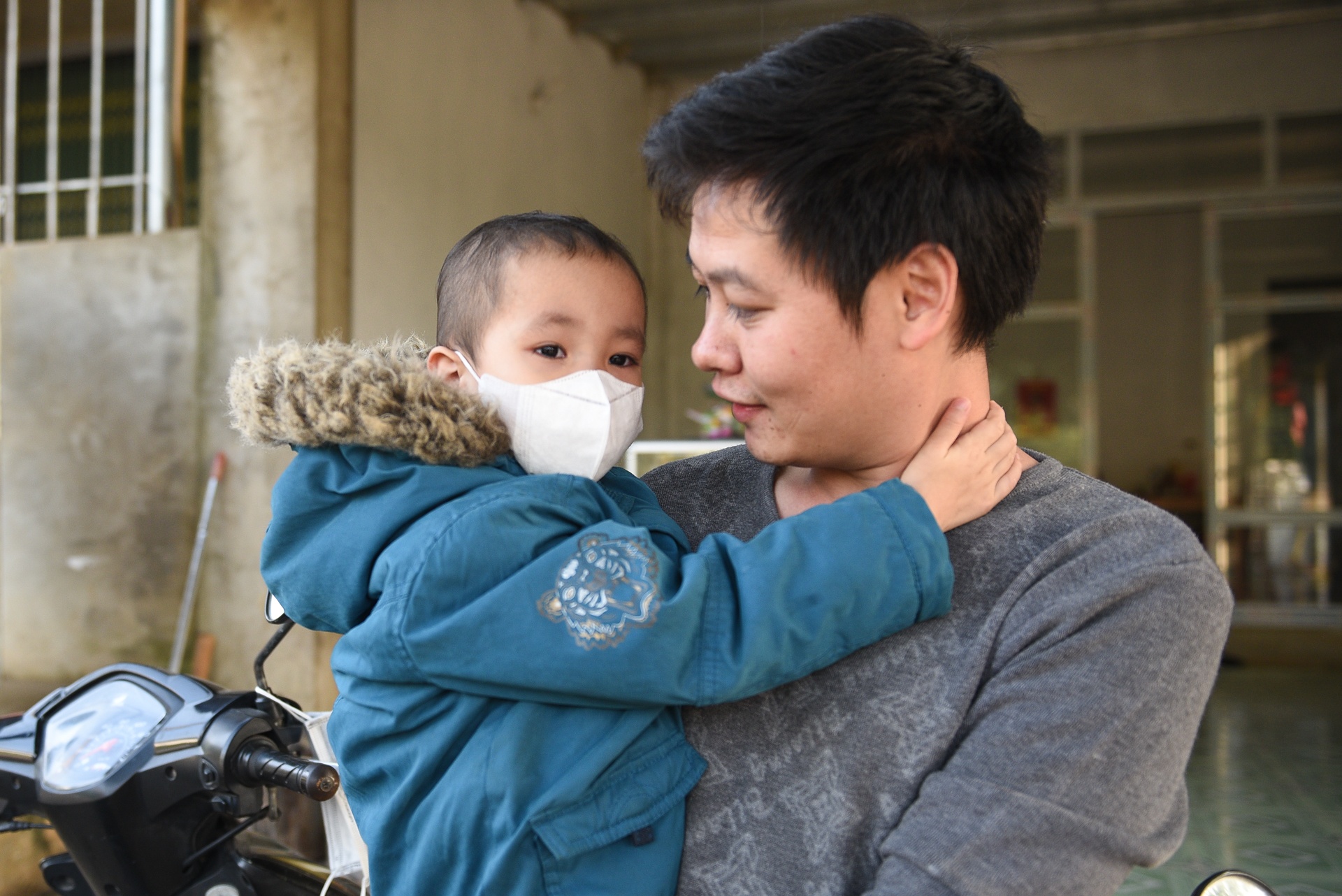 Co be ung thu mau trinh dien trong dem Vitnam Fashion Week 2019 anh 38