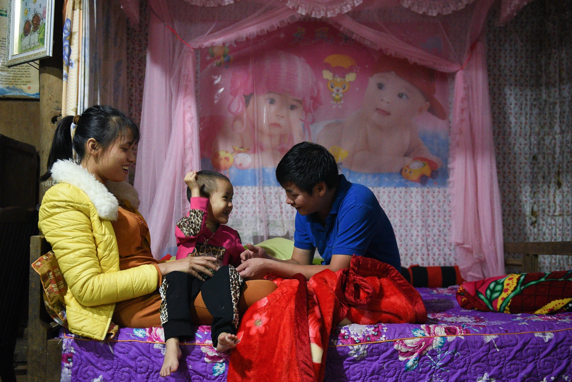 Co be ung thu mau trinh dien trong dem Vitnam Fashion Week 2019 anh 46