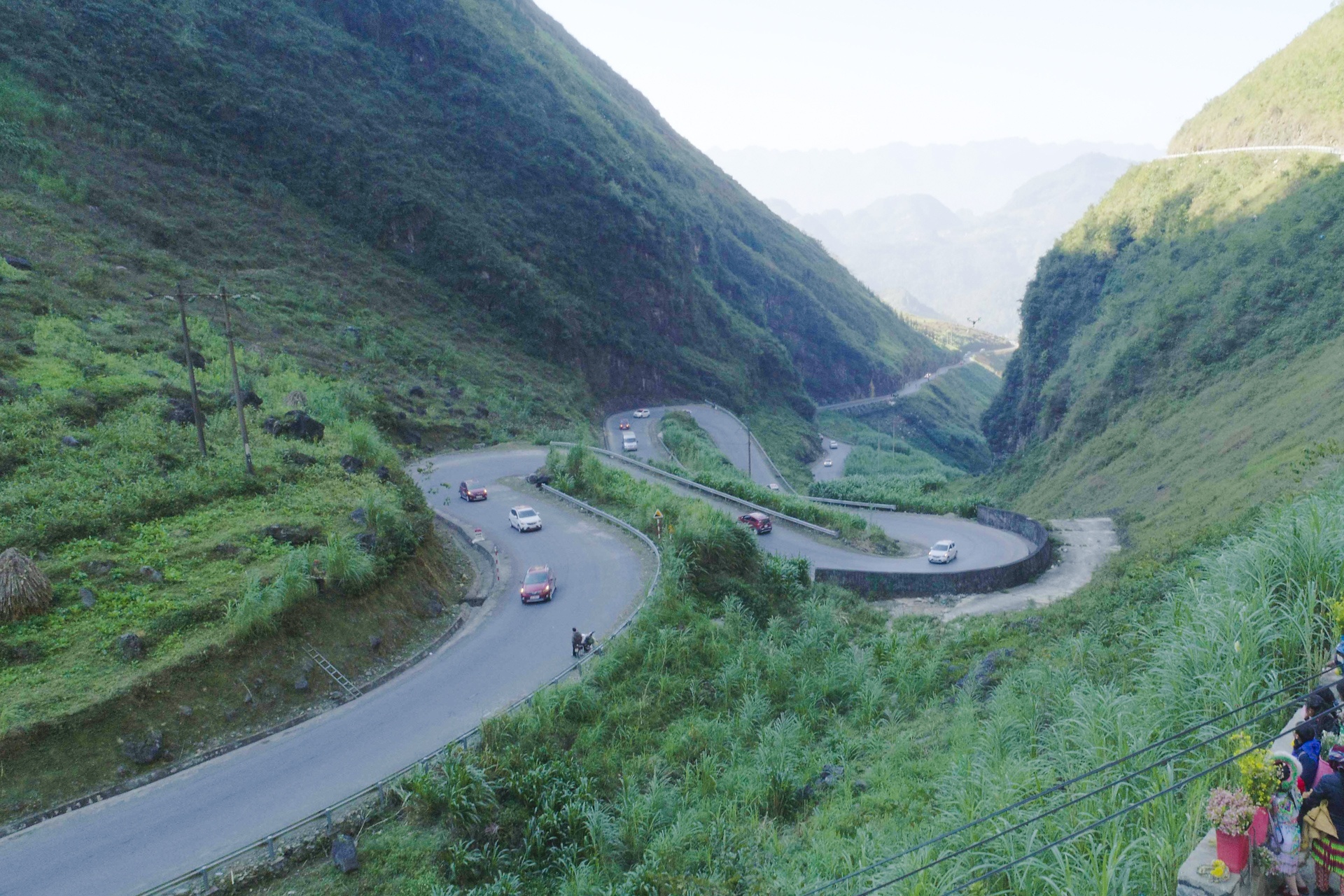 VinFast Carvan chinh phuc dia dau to quoc anh 10