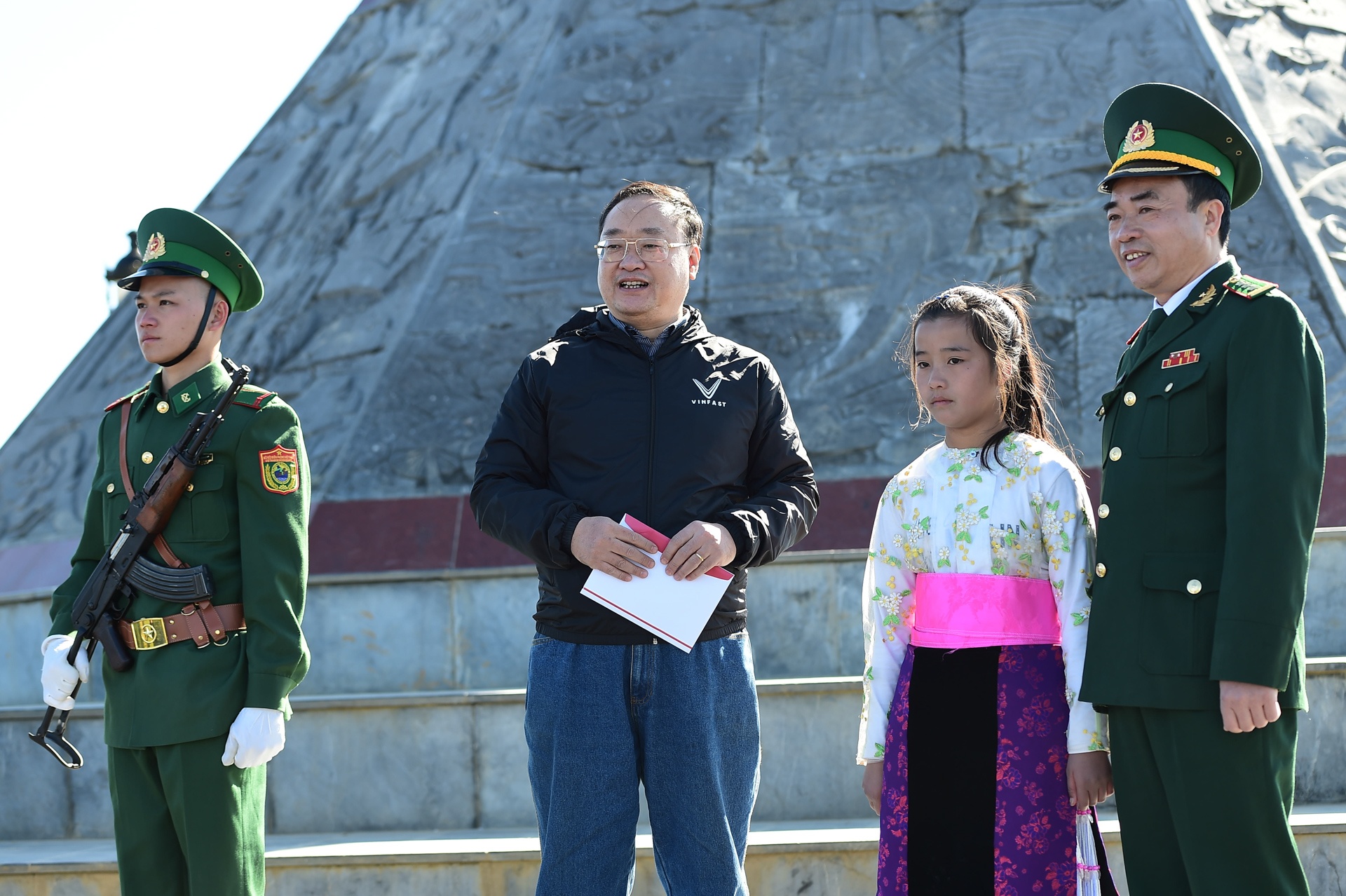 Vinfast chinh phuc Ha Giang anh 37