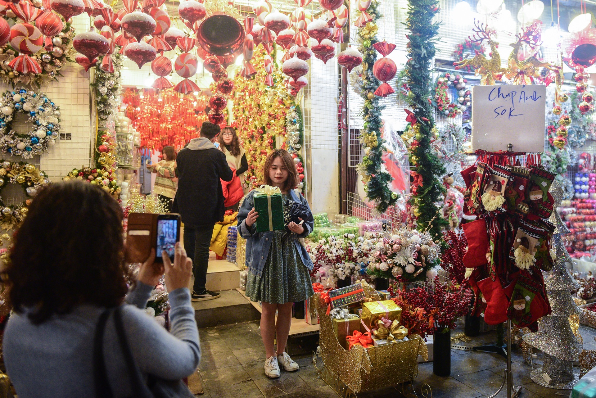 Pho Hang Ma truoc Giang sinh anh 5