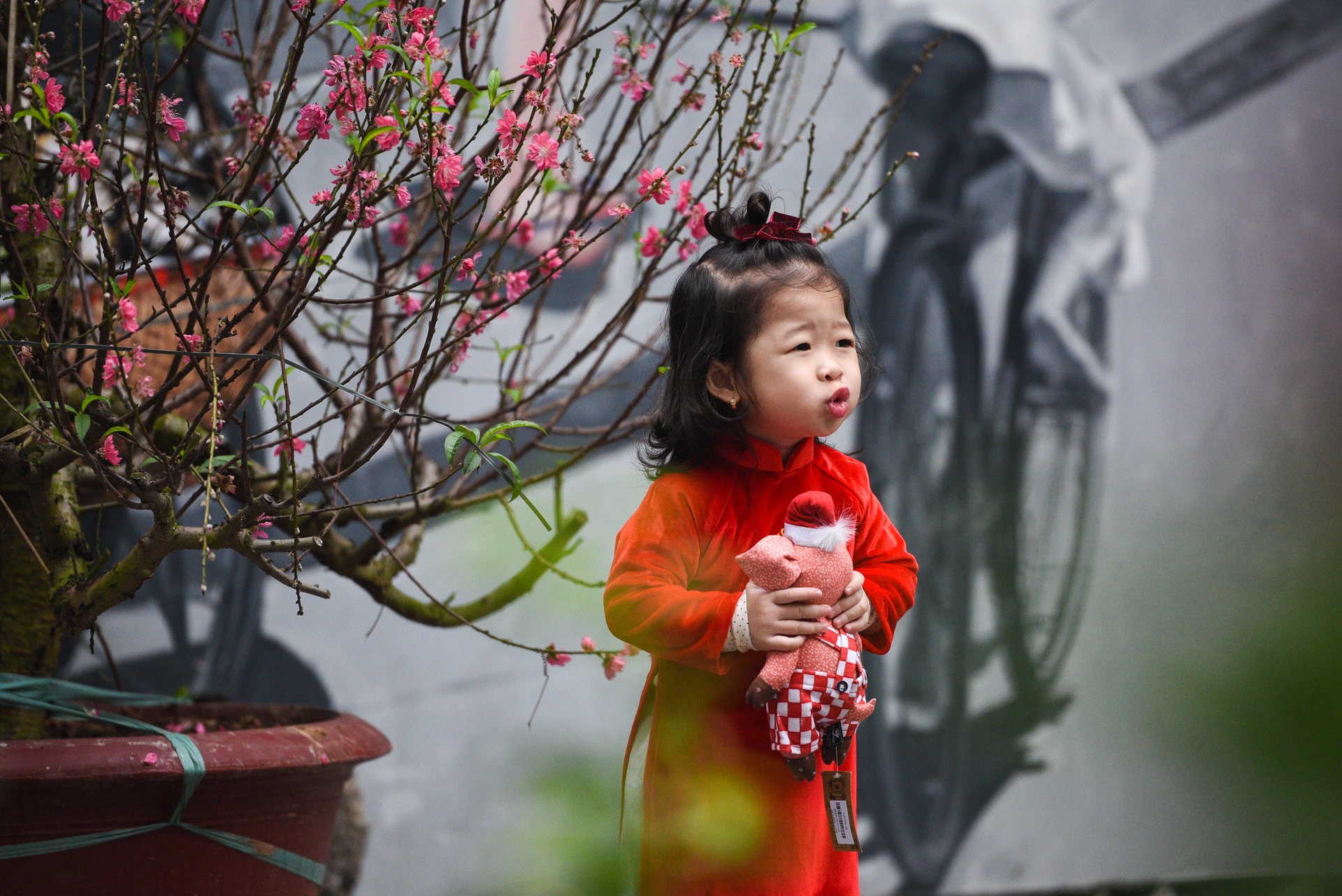 Nguoi Ha Noi mua sam trong thoi tiet 16 do anh 7