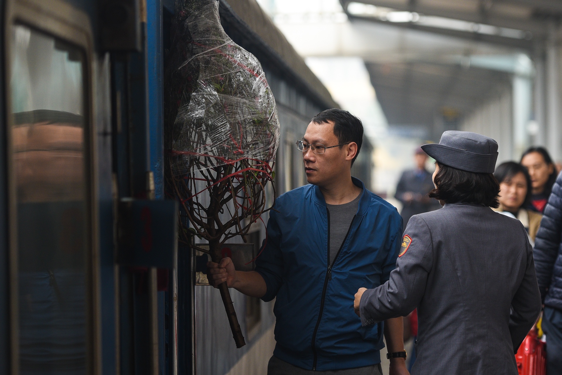 chuyen tau cuoi nam Ky Hoi anh 1