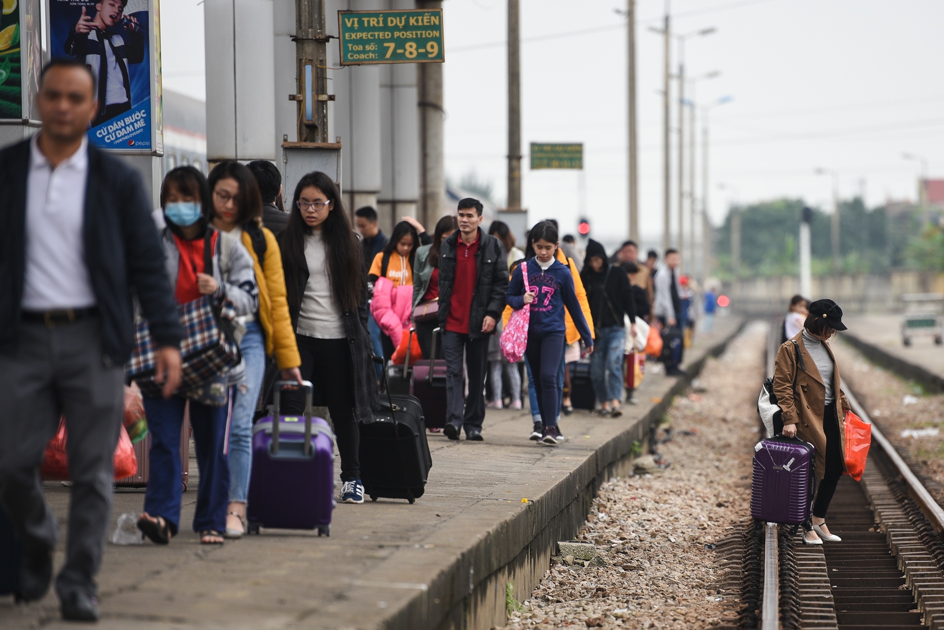 chuyen tau cuoi nam Ky Hoi anh 7