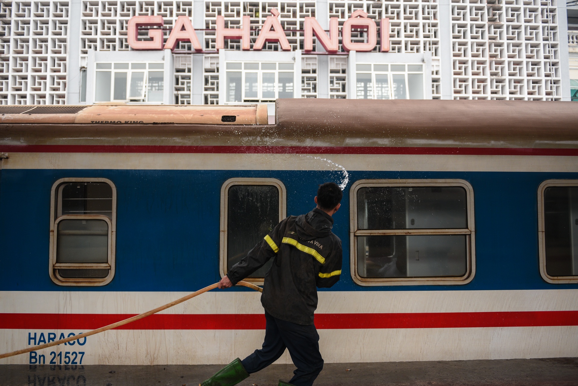 chuyen tau cuoi nam Ky Hoi anh 3