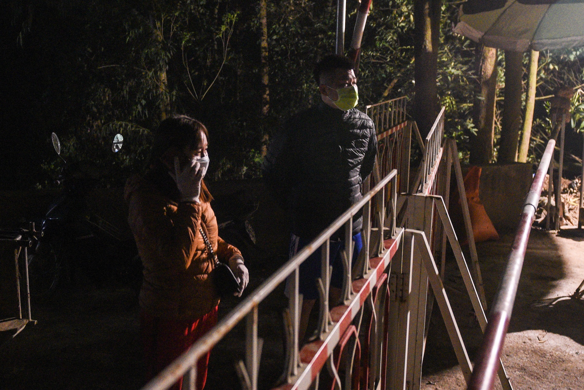 Tâm dịch virus corona Sơn Lôi ảnh 3 Tam dich virus corona Son Loi anh 3