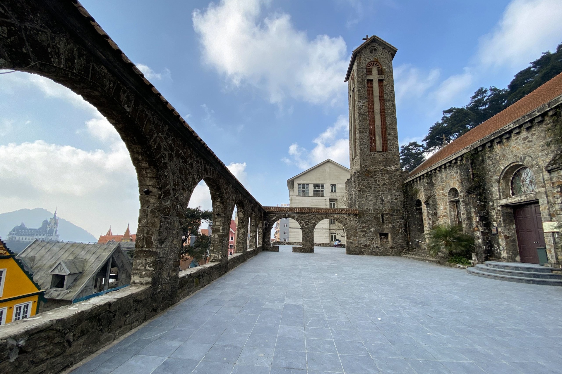 Tam Dao vang ve vi Covid-19 anh 6