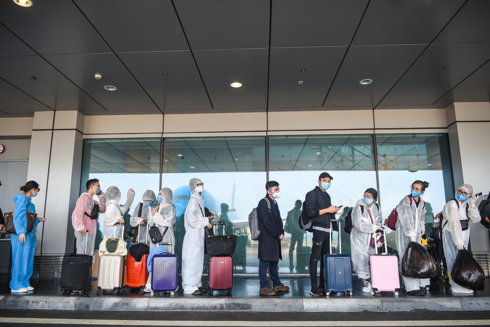 du hoc sinh tu vung dich tro ve anh 3