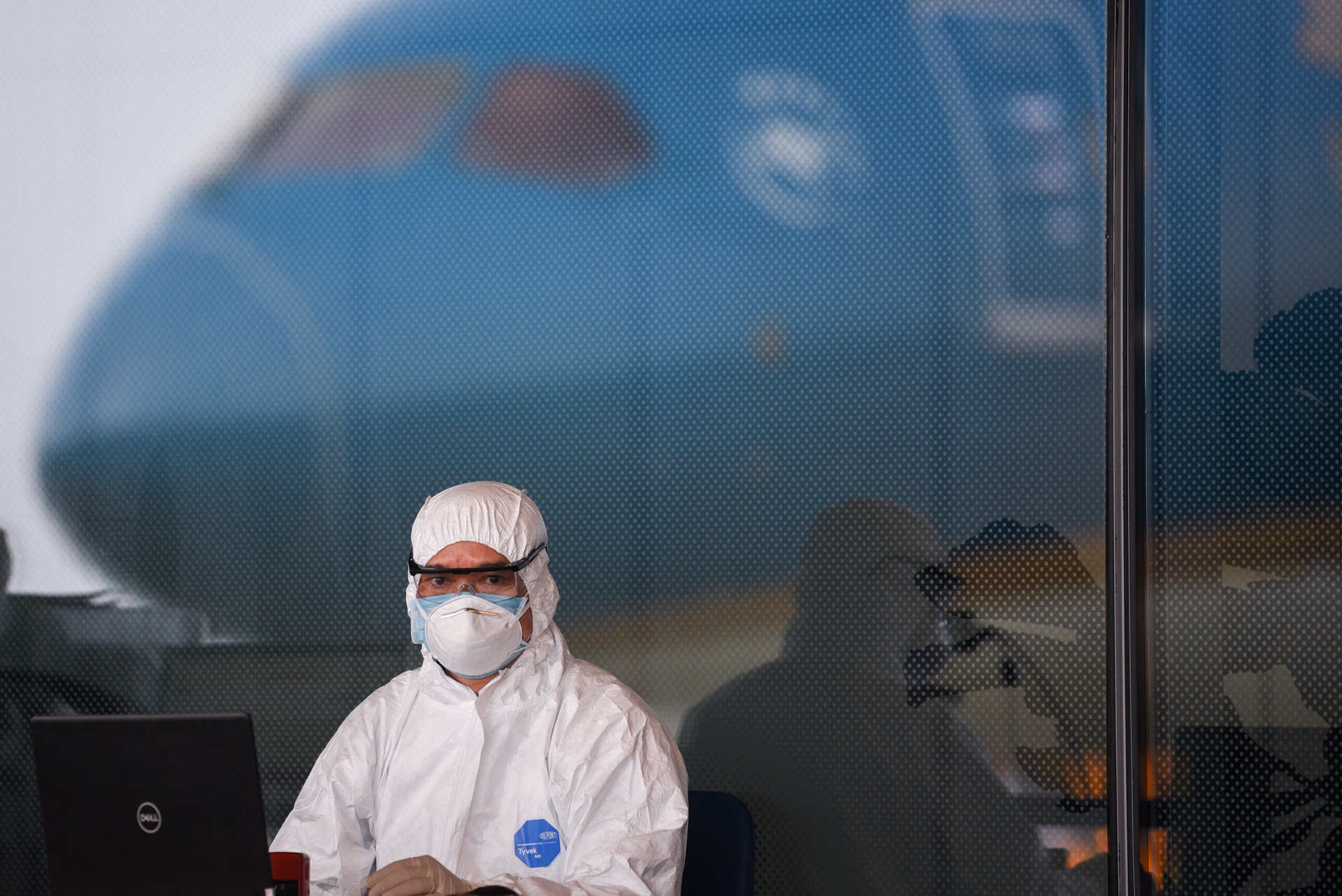 thu tuc nhap canh voi nguoi tu vung dich anh 10