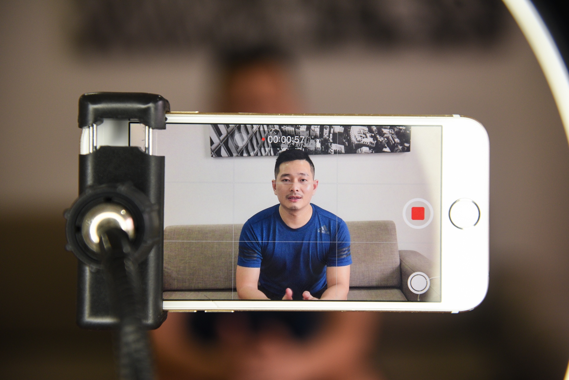 nhịp sống khác của người dân Hà Nội ngày nghỉ dịch ảnh 17 nhip song khac cua nguoi dan Ha Noi ngay nghi dich anh 17