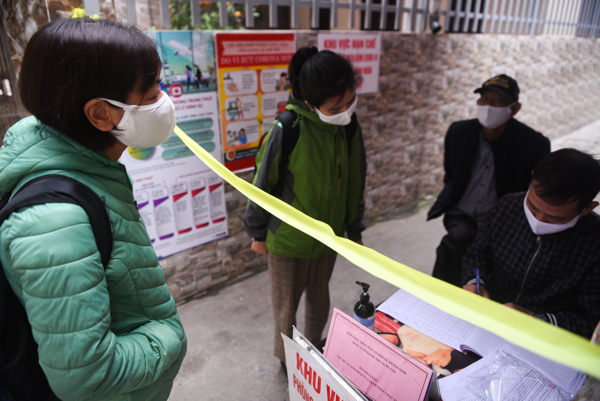 xe quan doi dua don benh nhan chay than bach mai anh 7