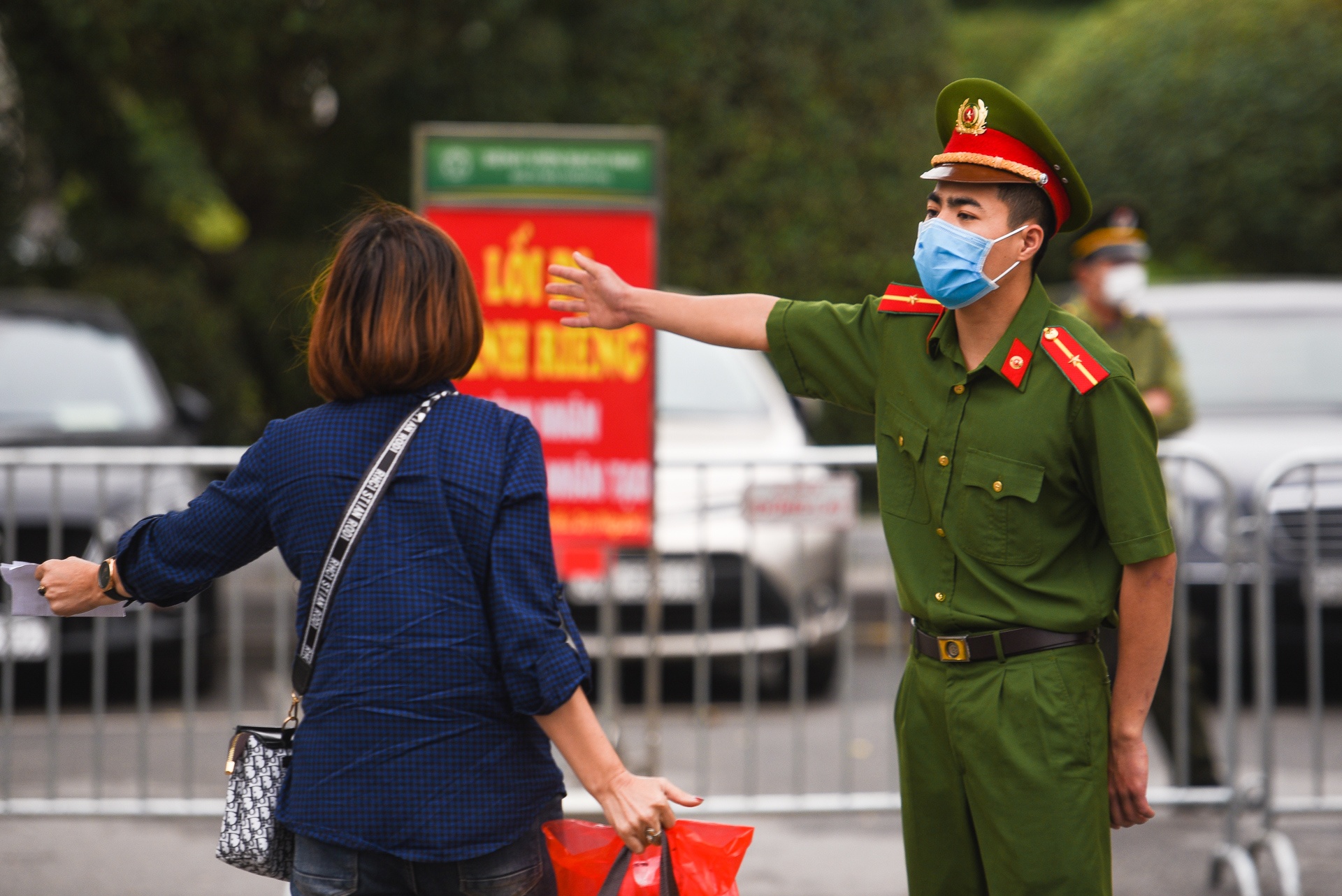 xe quan doi dua don benh nhan chay than bach mai anh 5