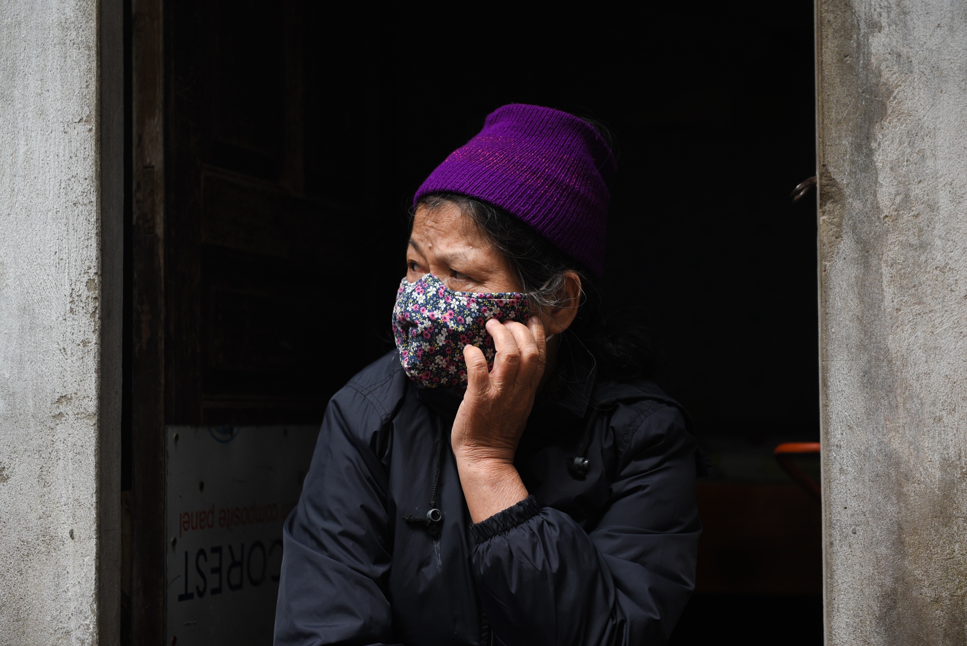 xom chay than bach mai can ke dich covid-19 anh 5