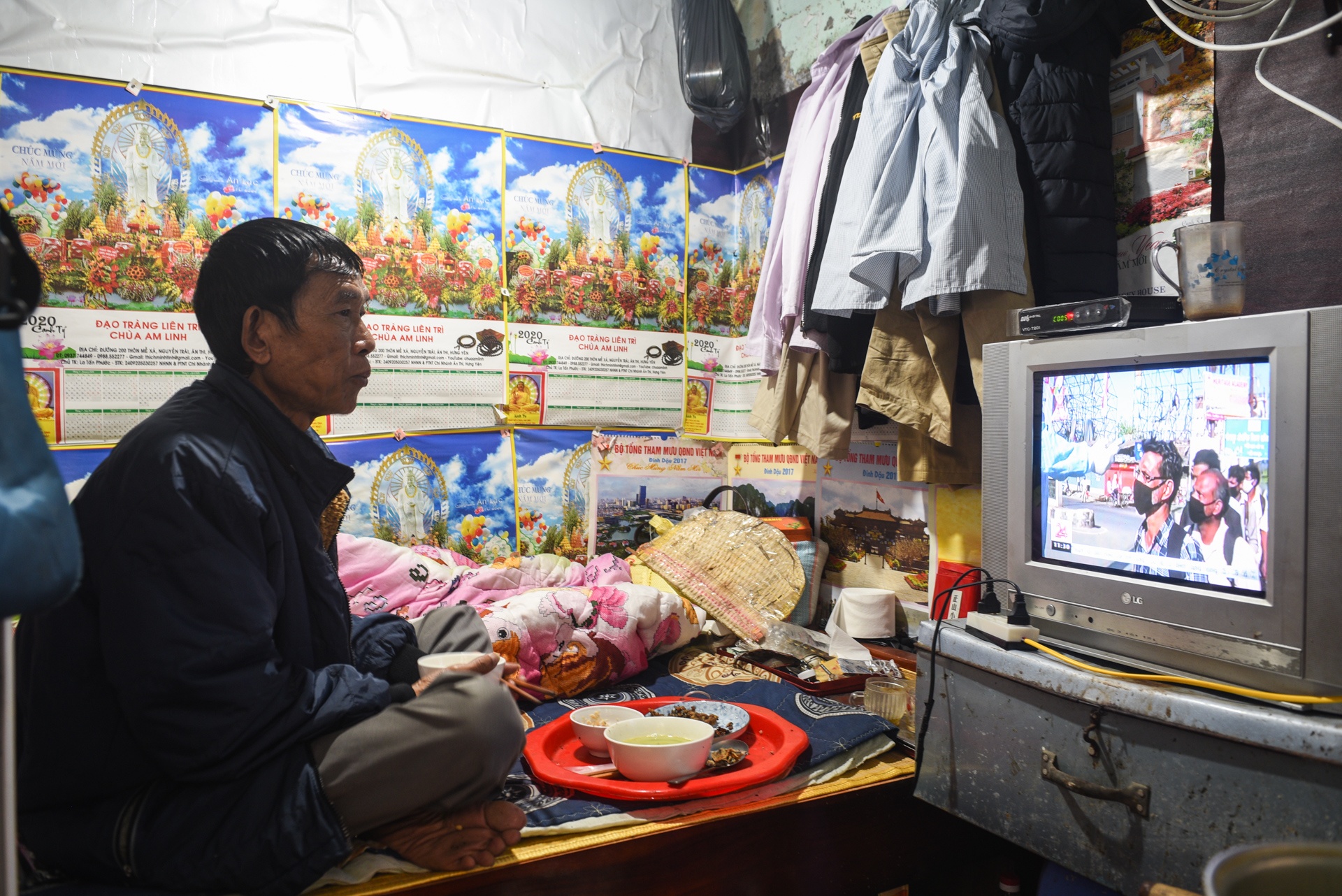 xom chay than bach mai can ke dich covid-19 anh 8