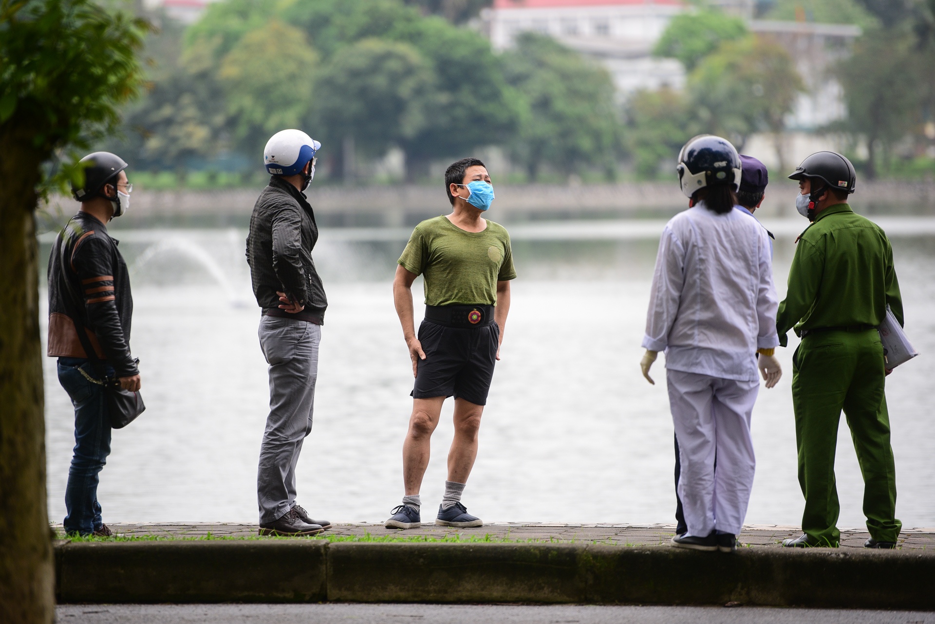 nguoi dan treo rao tap the duc anh 5