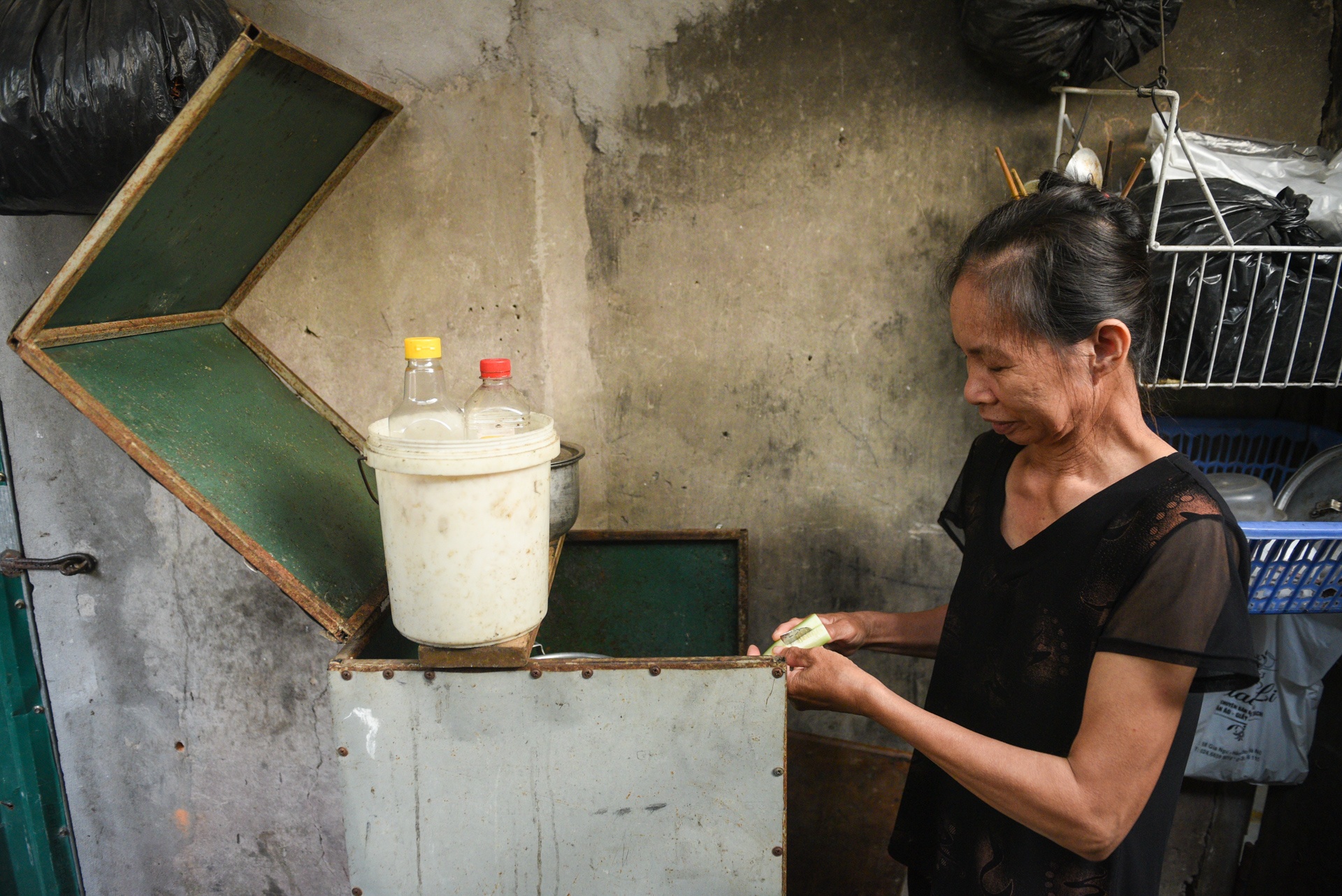 nguoi ngheo giua dai dich anh 7