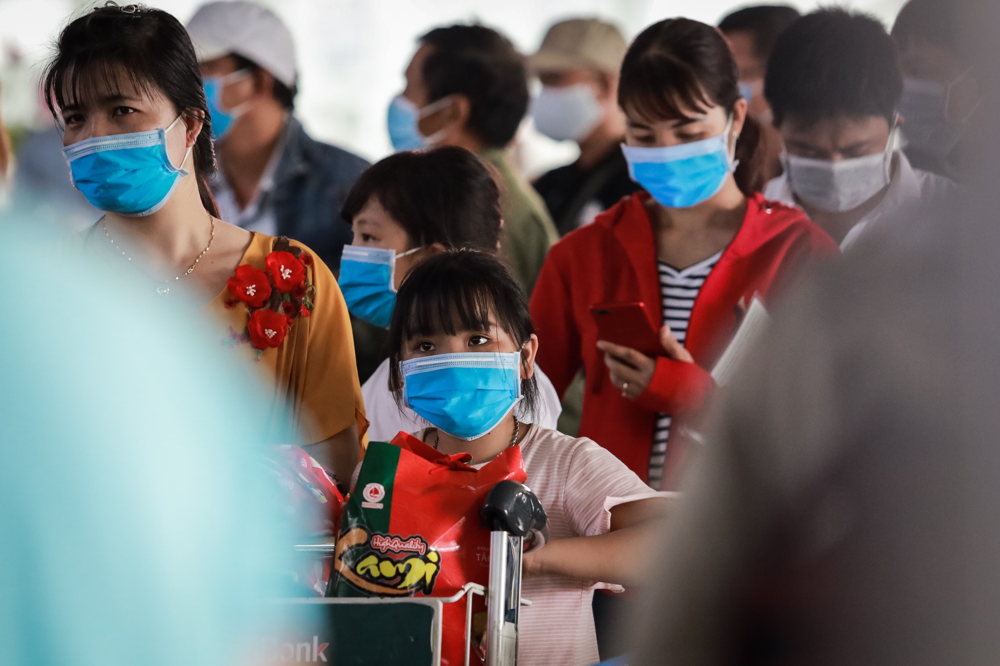 san bay nhon nhip tro lai trong lenh cach ly anh 6