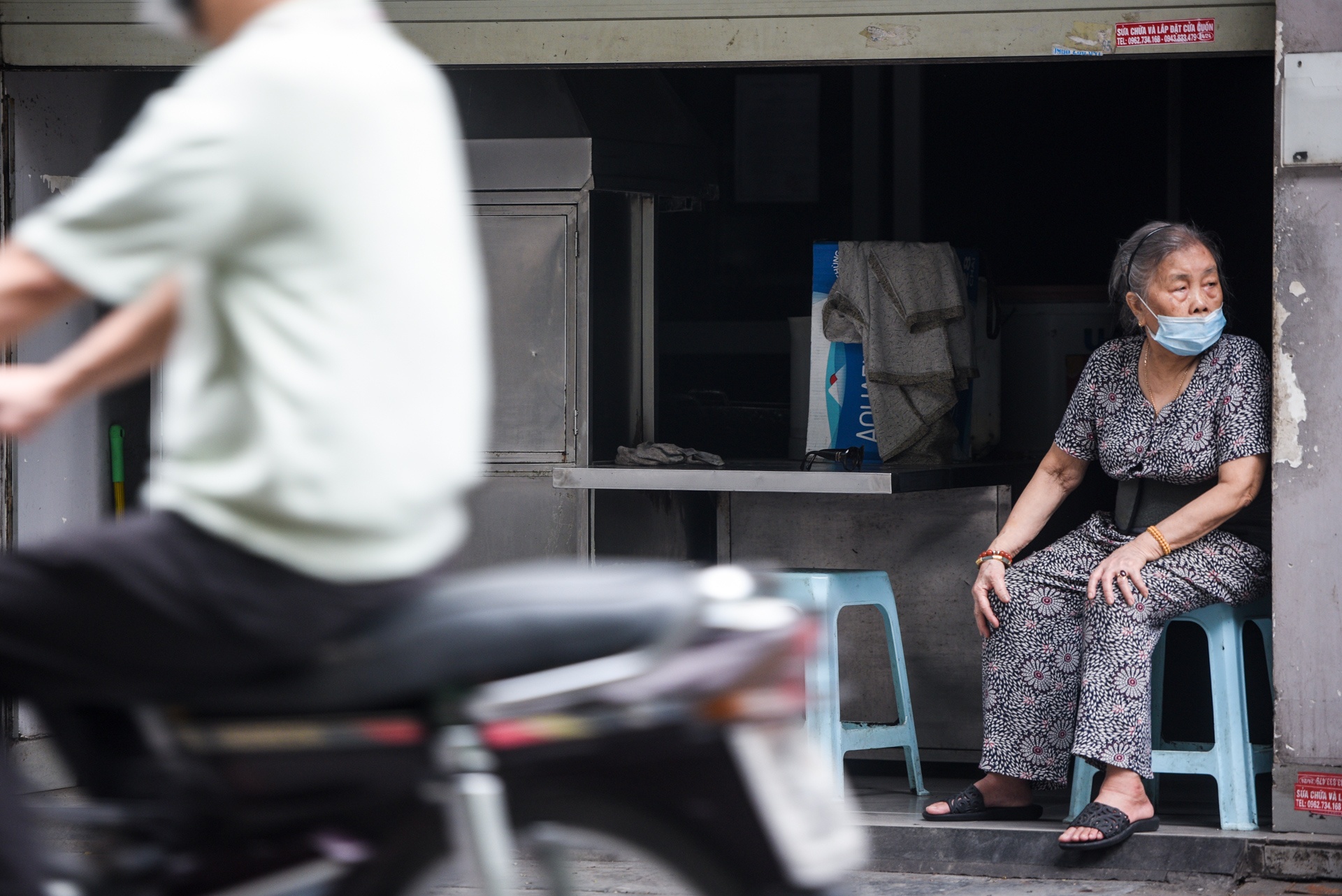 Ha Noi ngay cuoi cung cach ly xa hoi anh 10