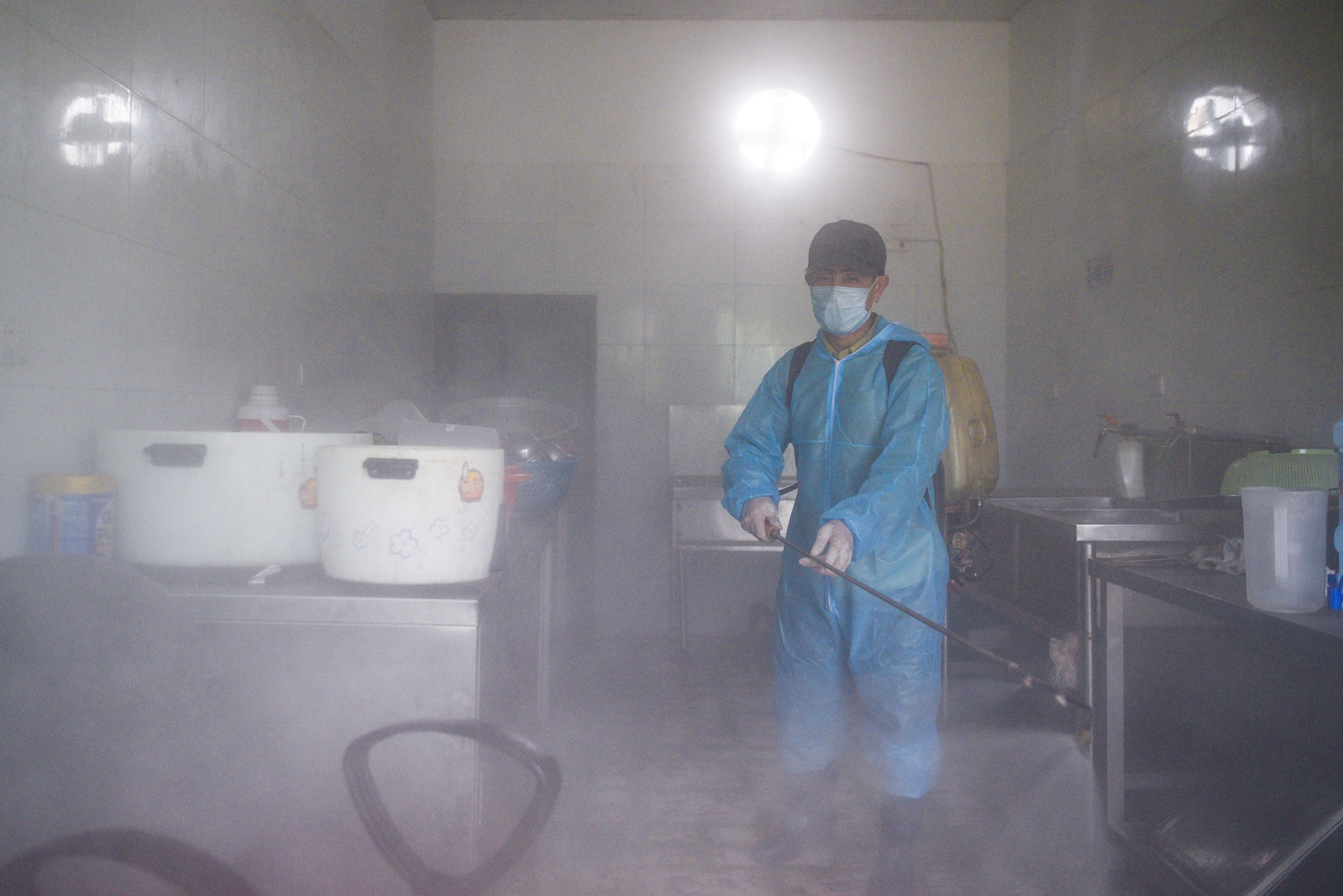 cach ly thon Ha Loi anh 8