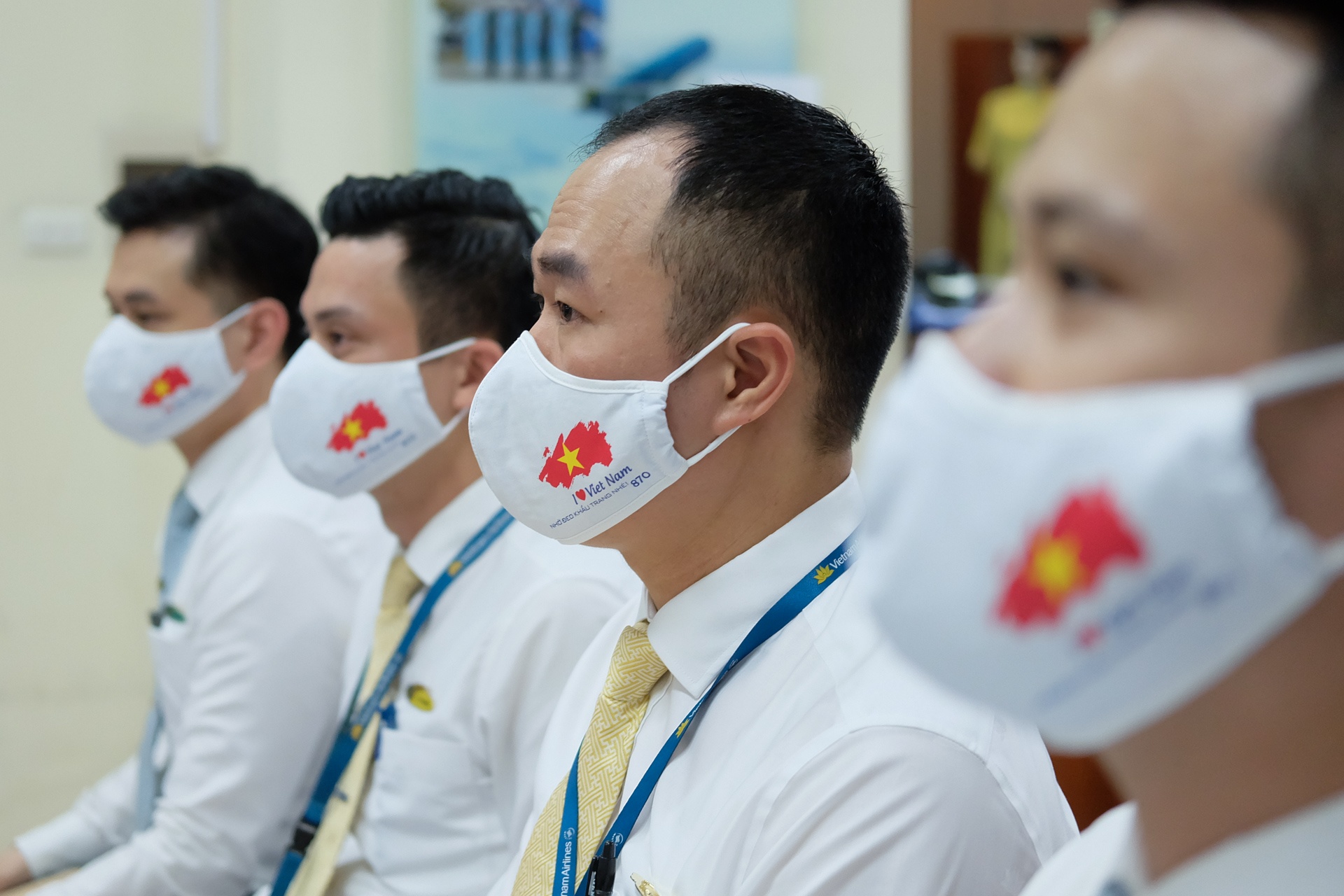 chuyen bay dua nguoi Viet tia My tro ve anh 5