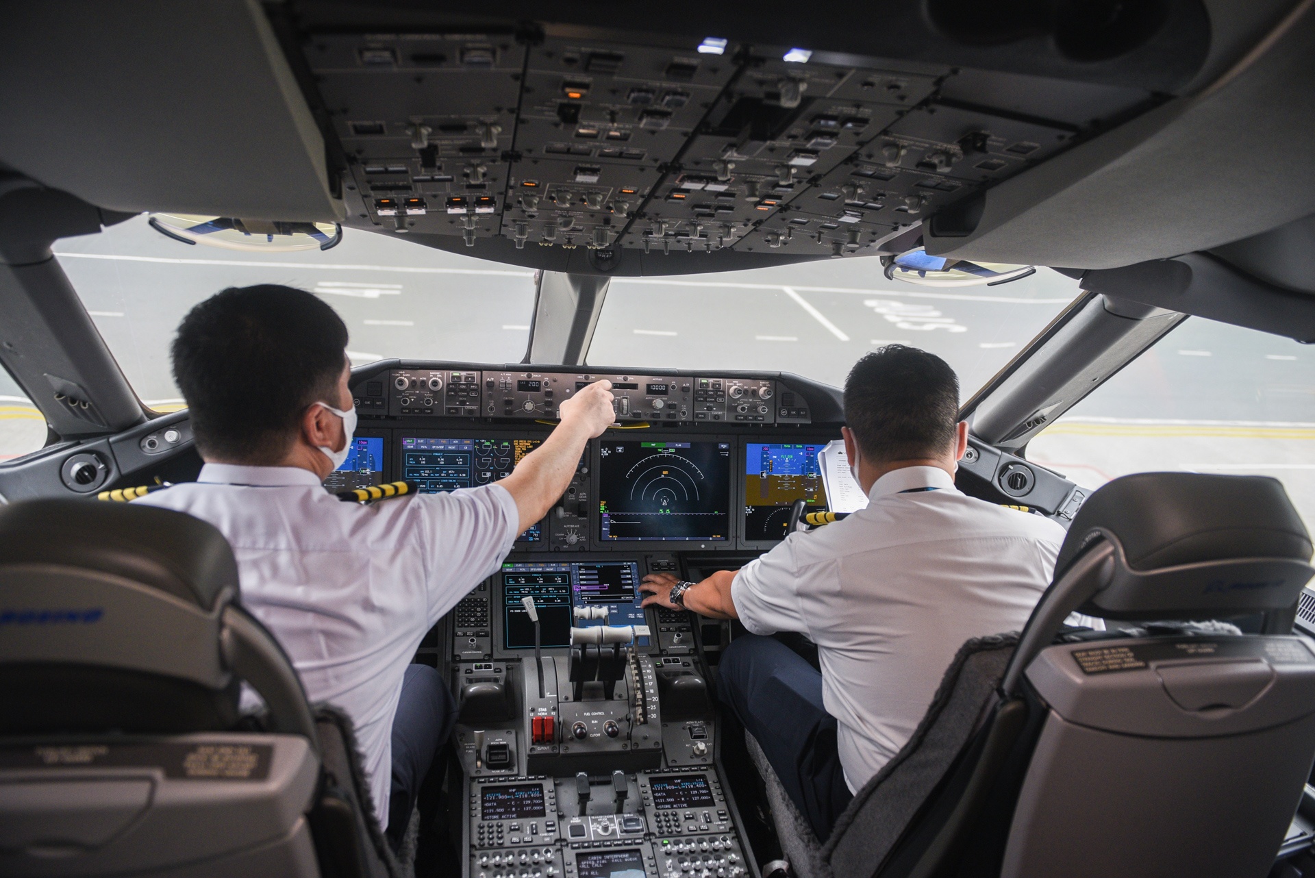 chuyen bay dua nguoi Viet tia My tro ve anh 1