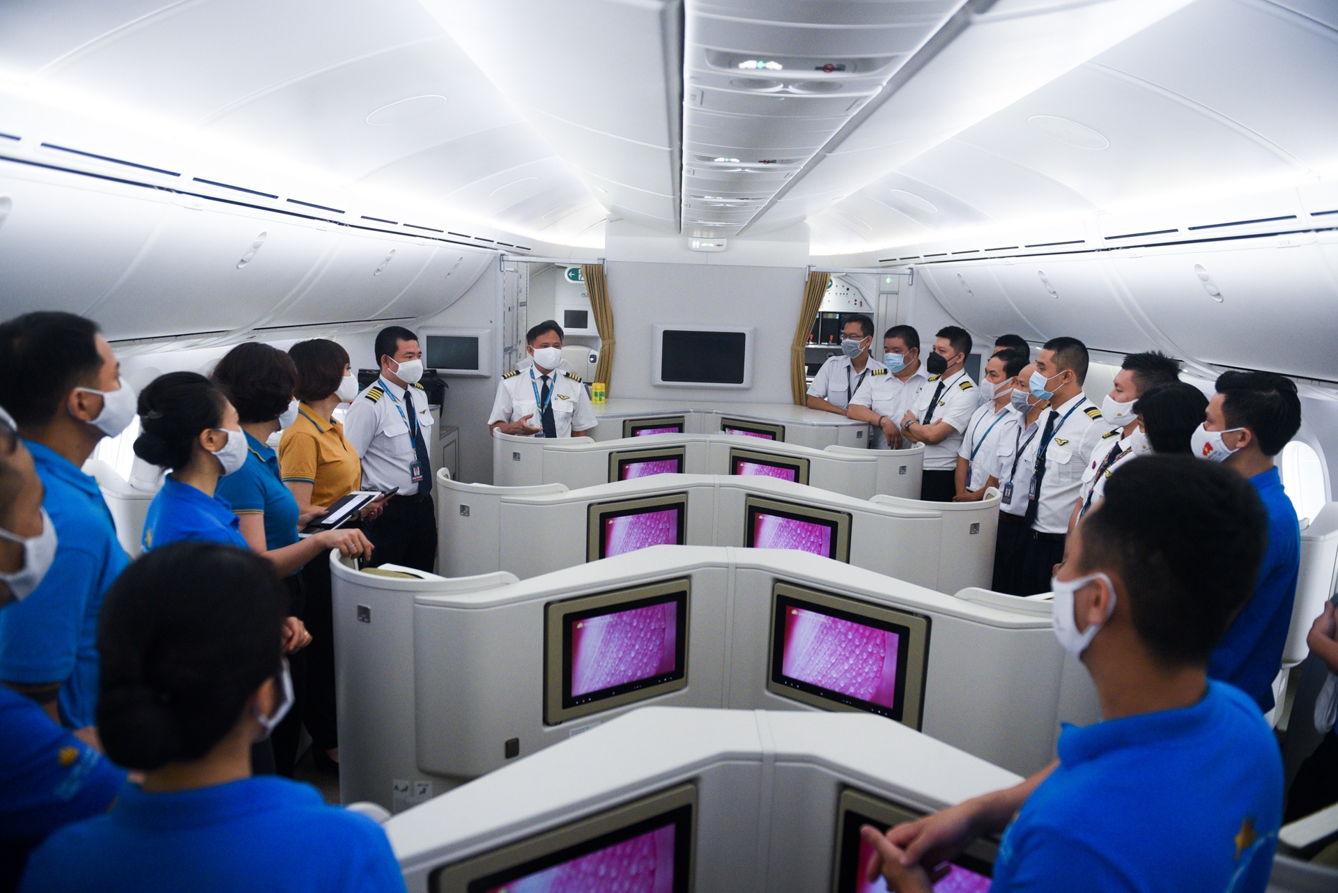 chuyen bay dua nguoi Viet tia My tro ve anh 7