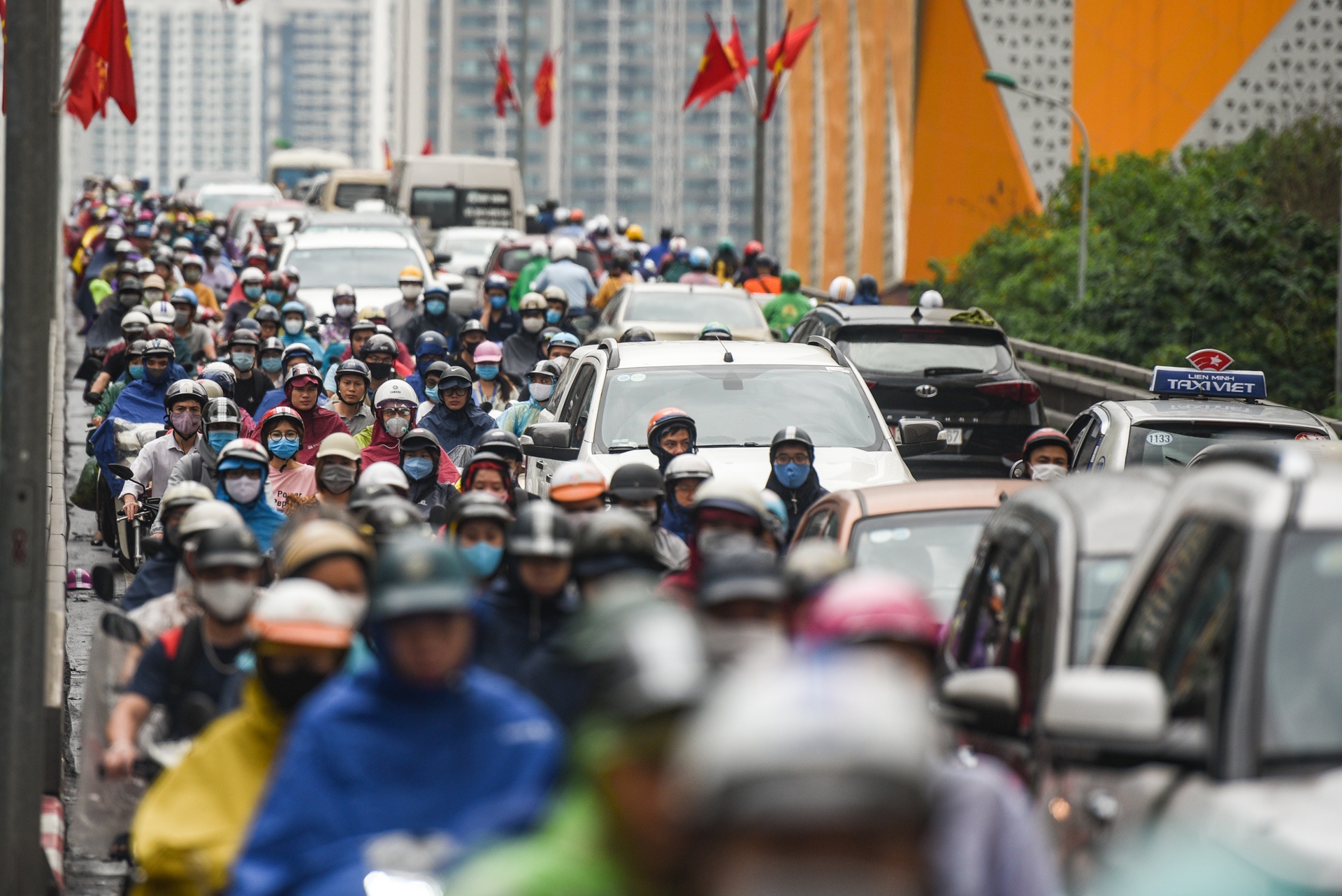 Ha Noi tac duong trong mua lon anh 4