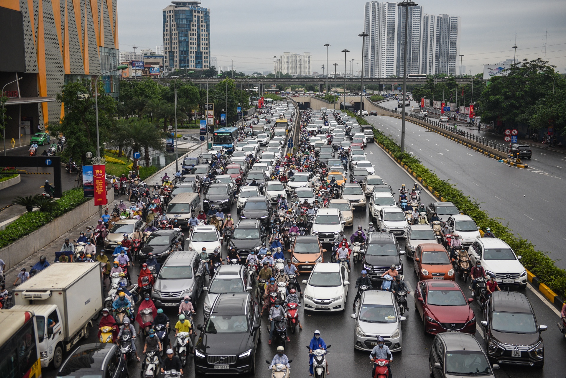Ha Noi tac duong trong mua lon anh 6