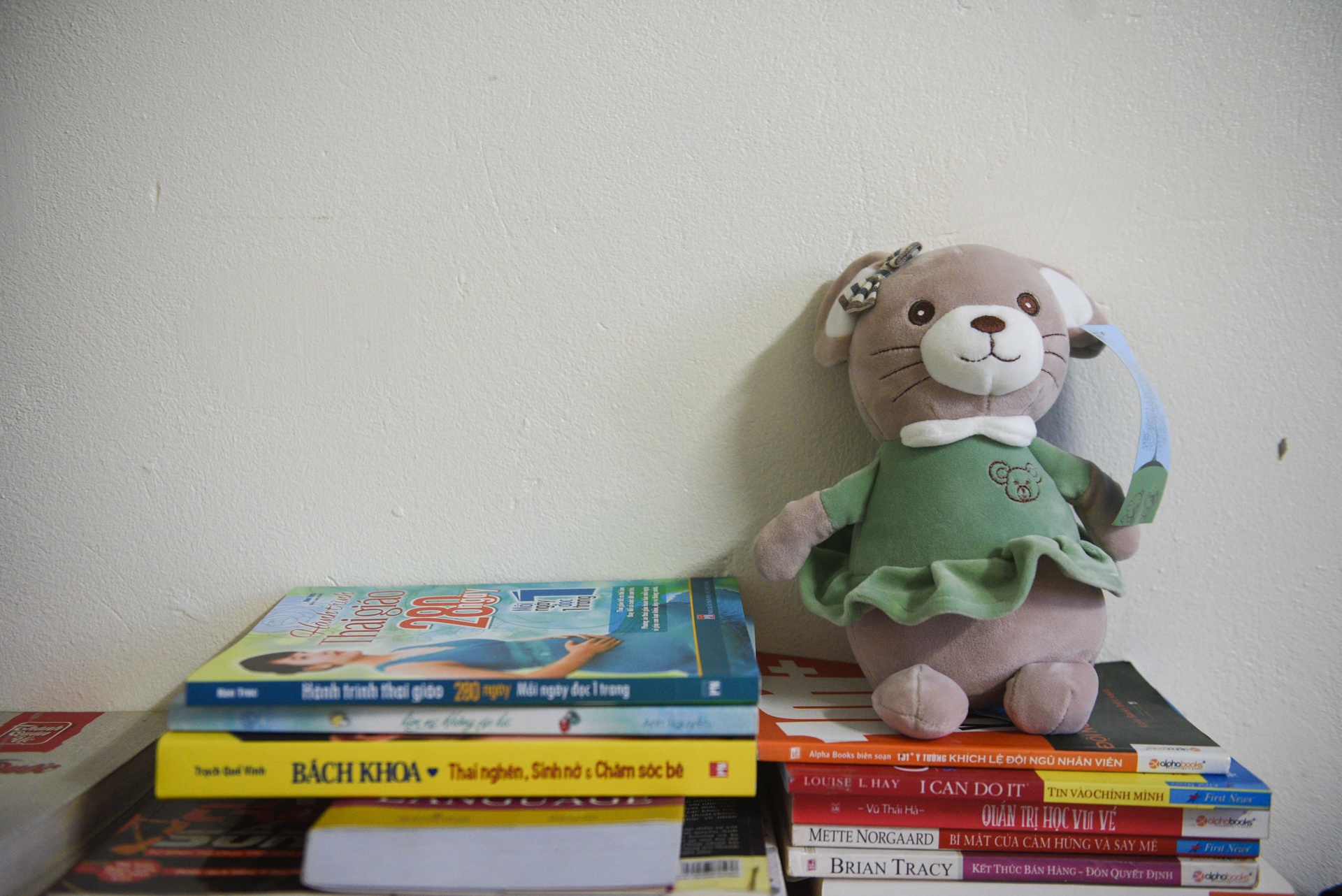 Cap doi cung mat 1 chan anh 20