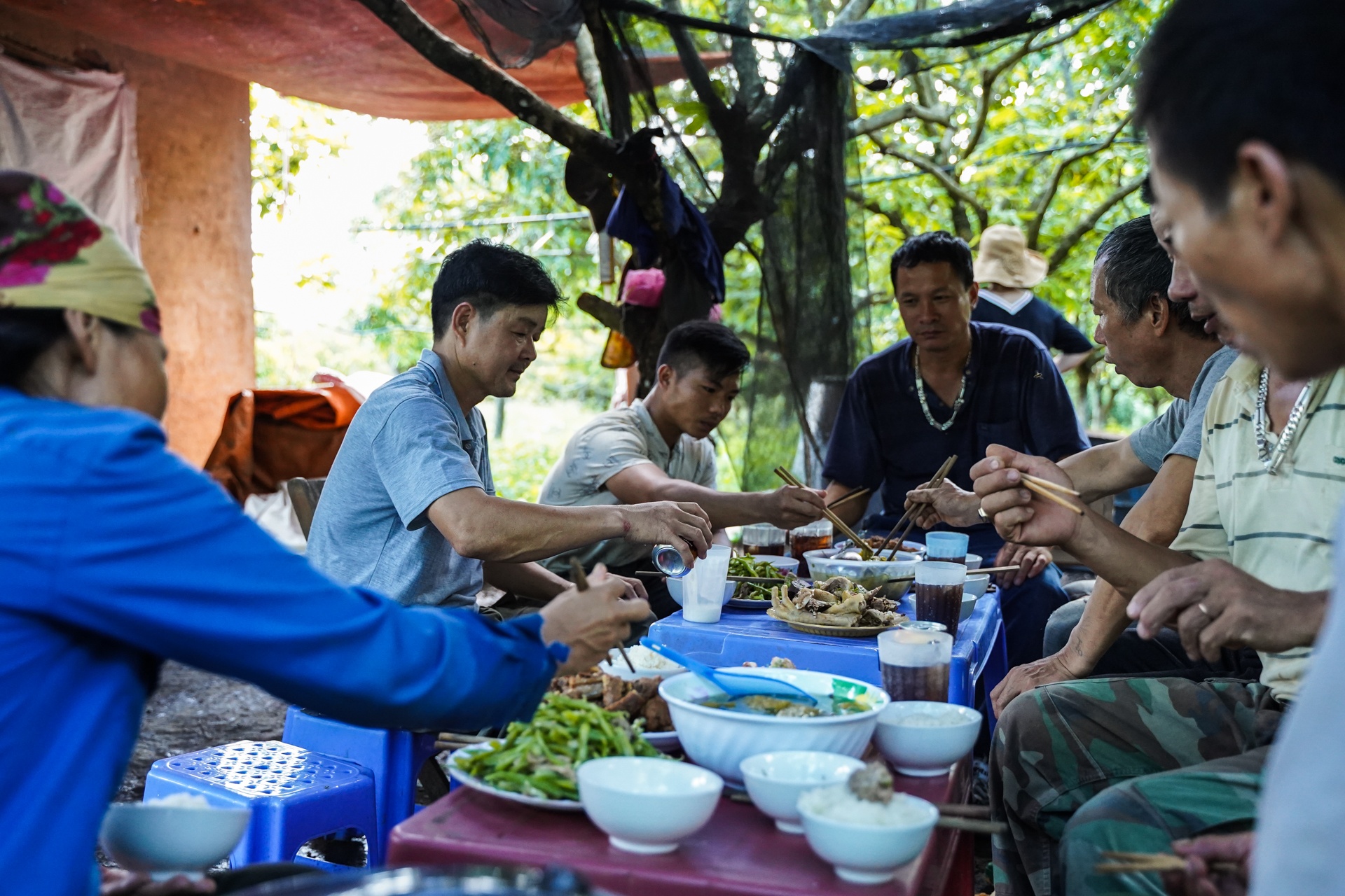 mua lay mat cua trieu phu nuoi ong anh 20