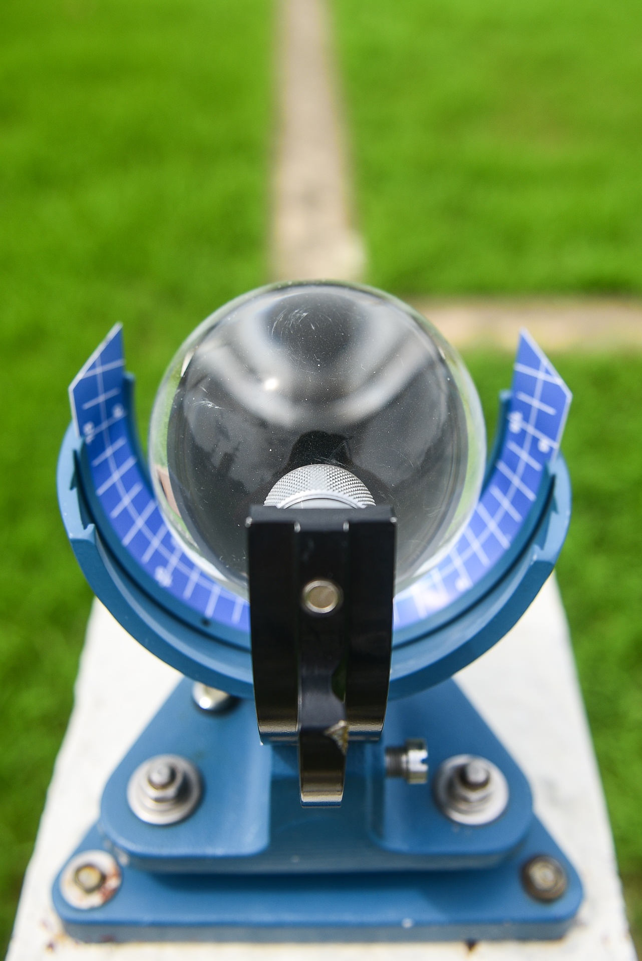 nhân viên khí tượng trong ngày nắng 40 độ C ảnh 4 nhan vien khi tuong trong ngay nang 40 do C anh 4