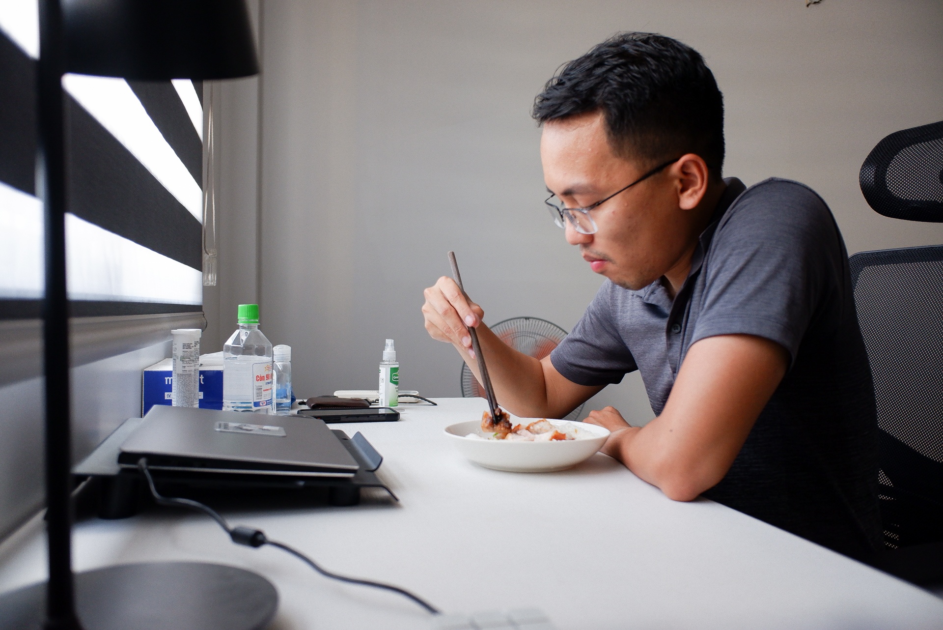 Tôi đi xét nghiệm Covid-19 ảnh 33 Toi di xet nghiem Covid-19 anh 33