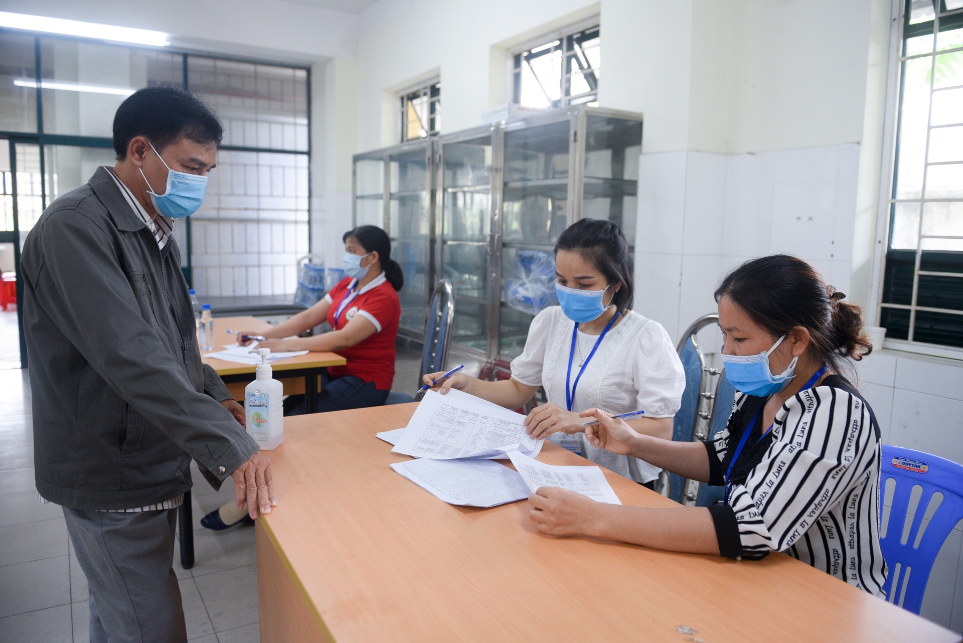 xét nghiệm Covid-19 cho người dân TP.HCM ảnh 2 xet nghiem Covid-19 cho nguoi dan TP.HCM anh 2