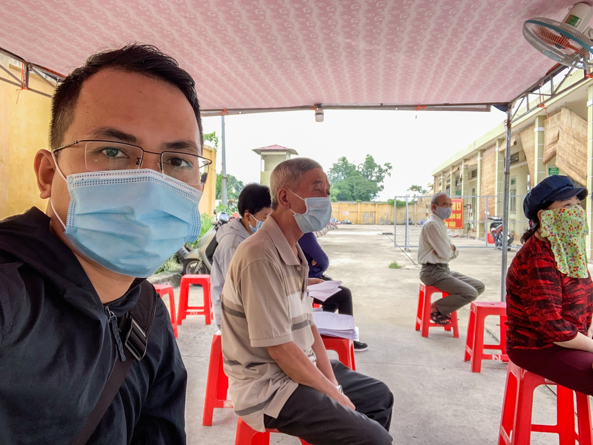 Tôi đi xét nghiệm Covid-19 ảnh 19 Toi di xet nghiem Covid-19 anh 19