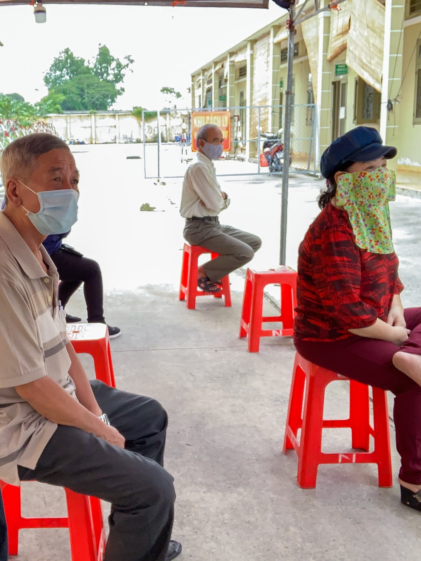 Tôi đi xét nghiệm Covid-19 ảnh 20 Toi di xet nghiem Covid-19 anh 20