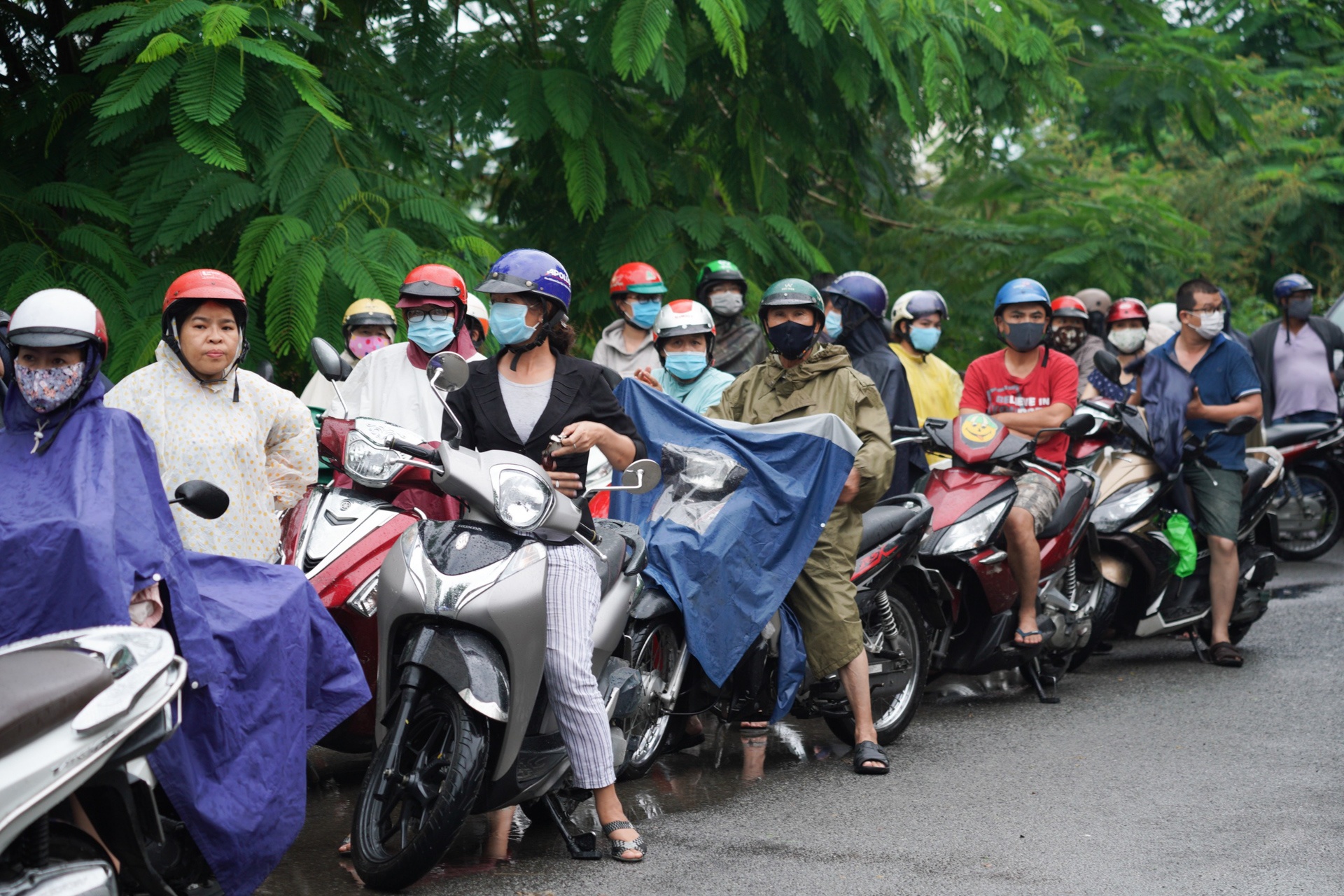 phu huynh dam mua don con anh 6