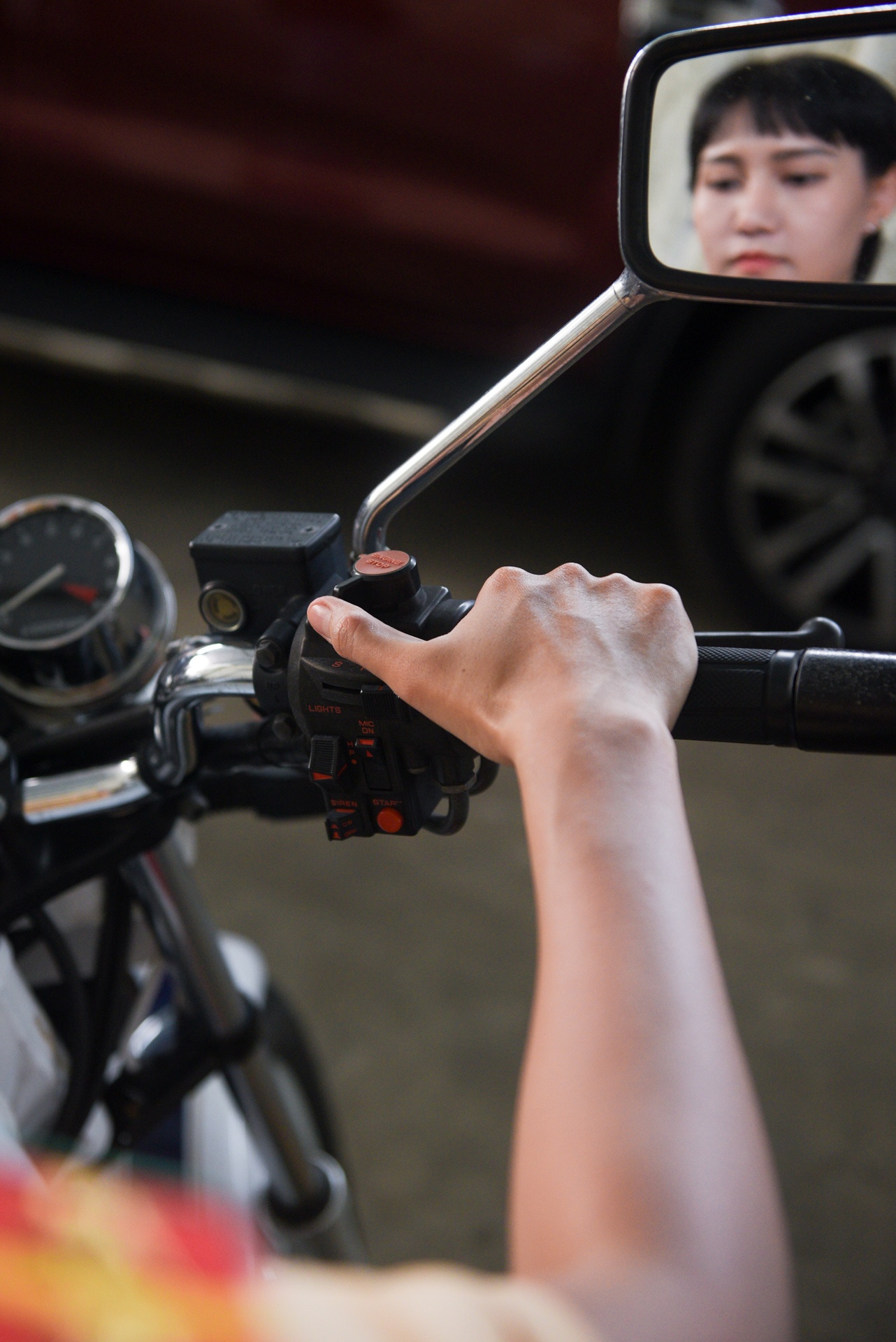 Nu canh sat giao thong anh 10