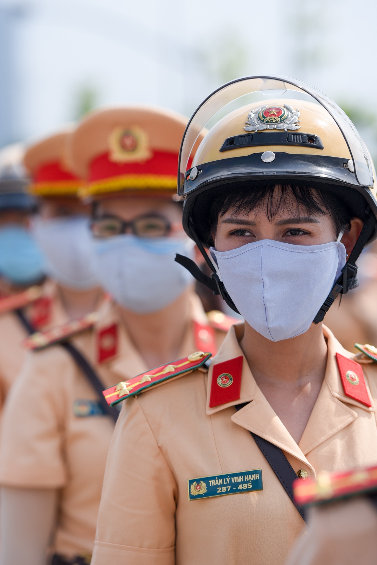 Nu canh sat giao thong anh 16