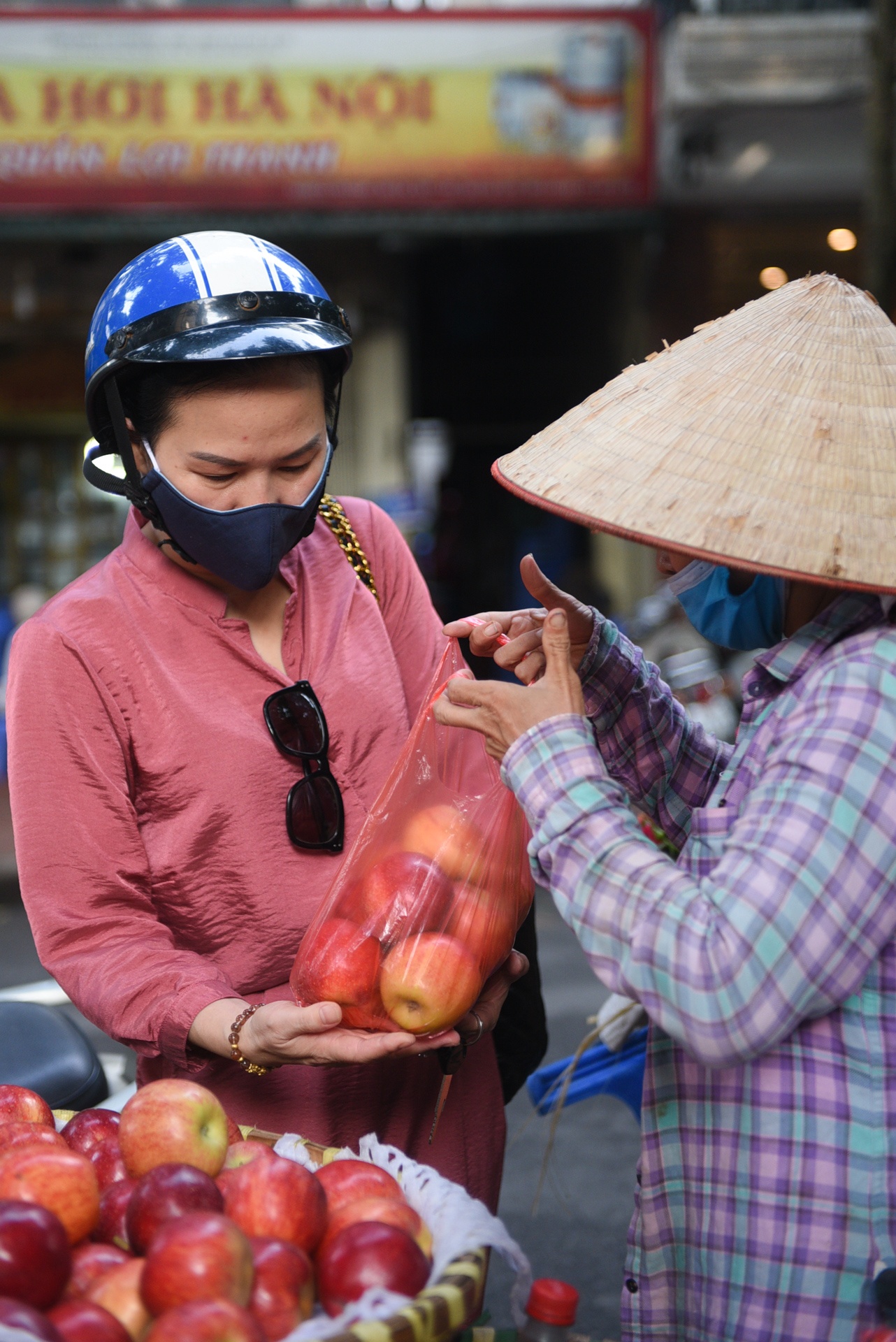 người bán hàng rong là "ký sinh trùng" ảnh 22 nguoi ban hang rong la "ky sinh trung" anh 22